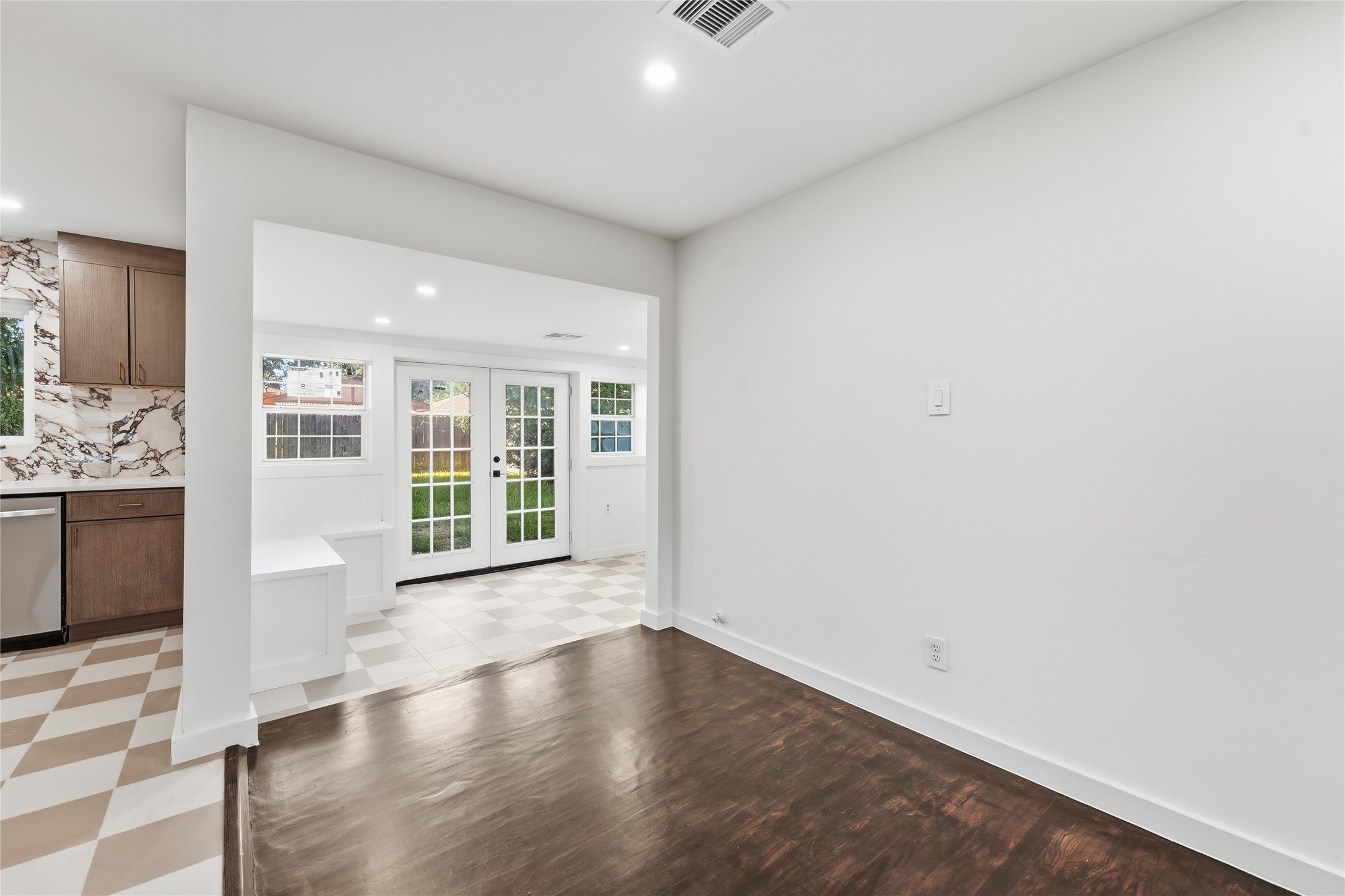 4709 Nina Lee Lane Property Photo 13
