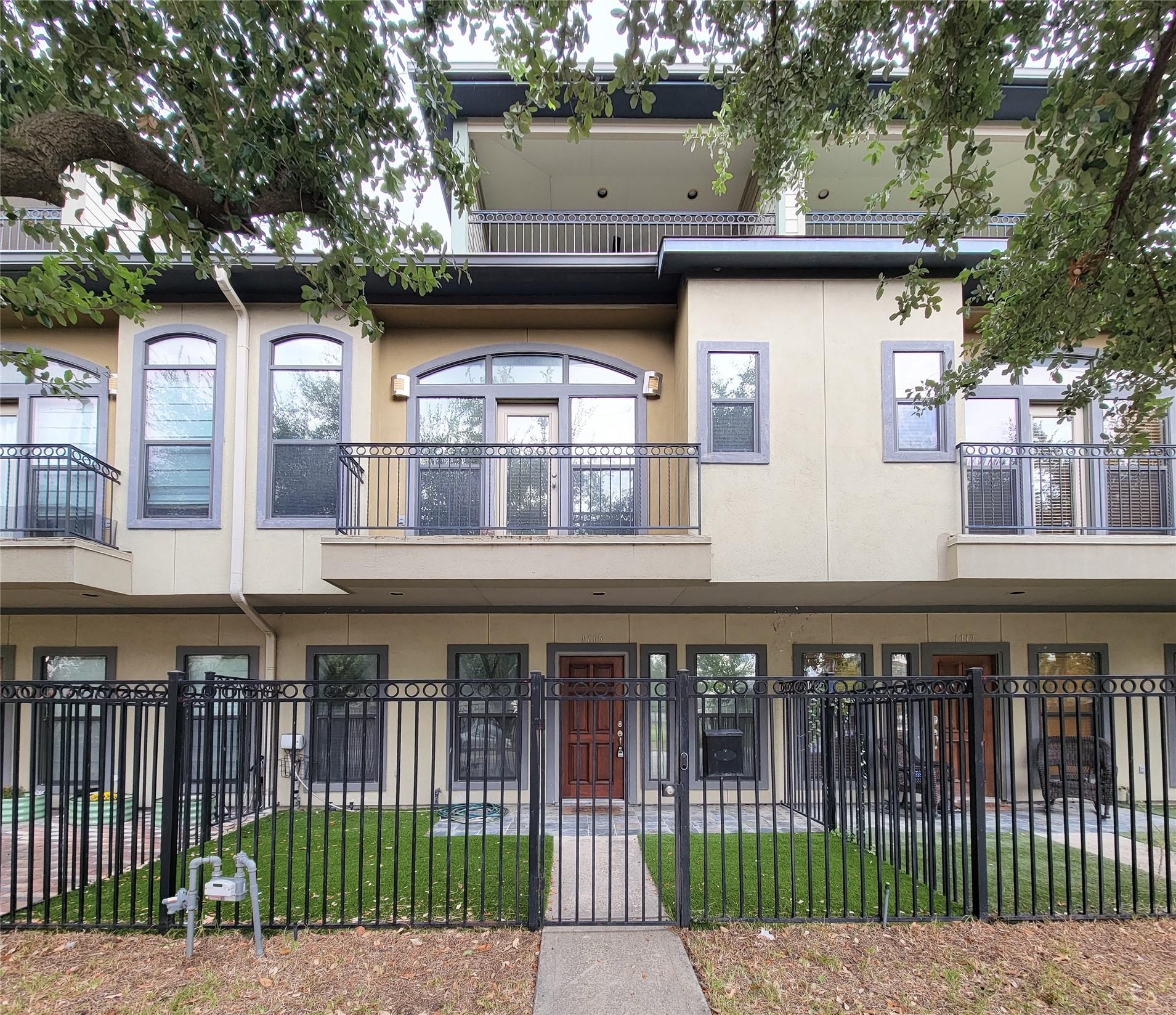 1115 Saint Charles Street Property Photo 1
