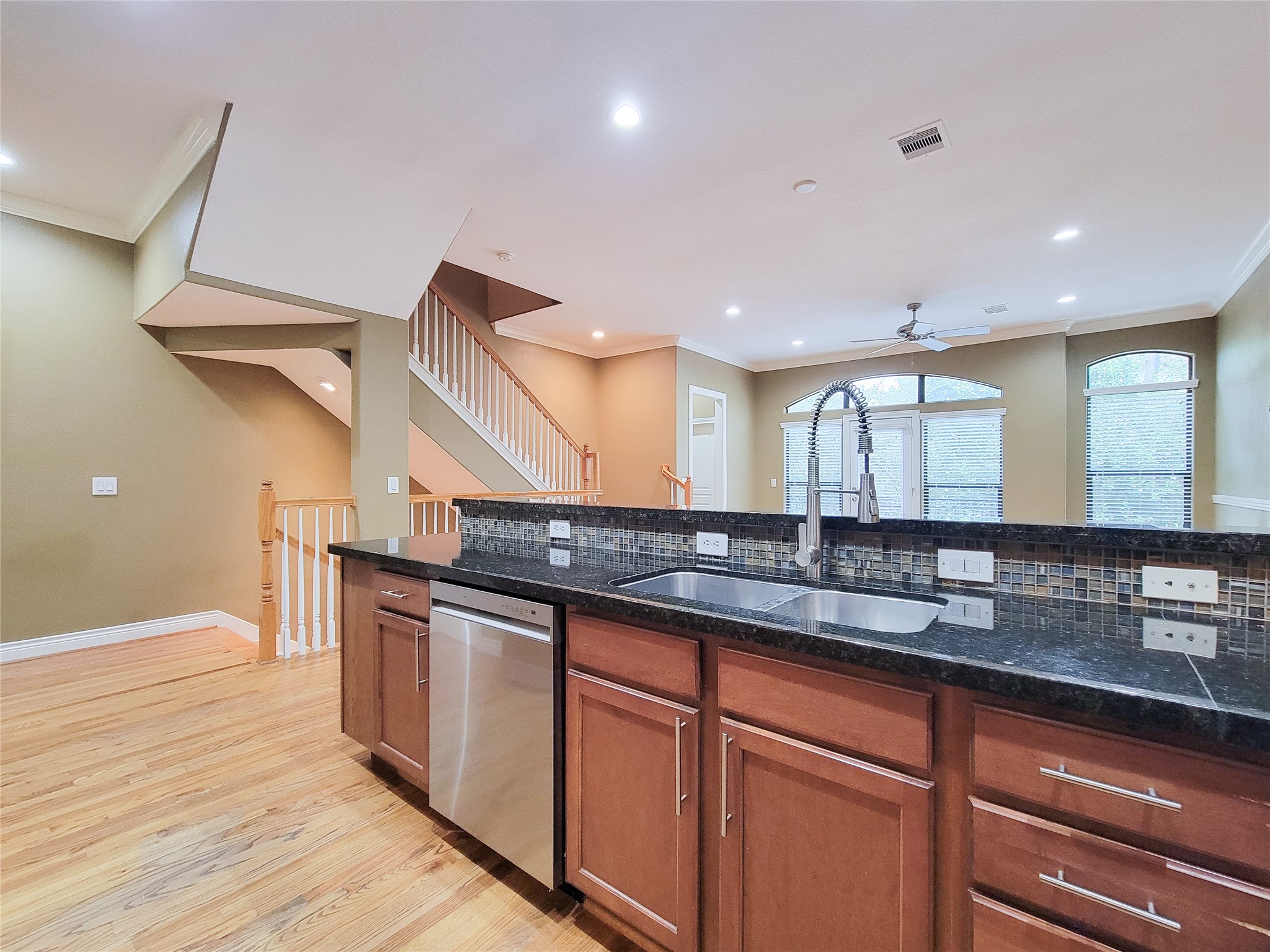 1115 Saint Charles Street Property Photo 11
