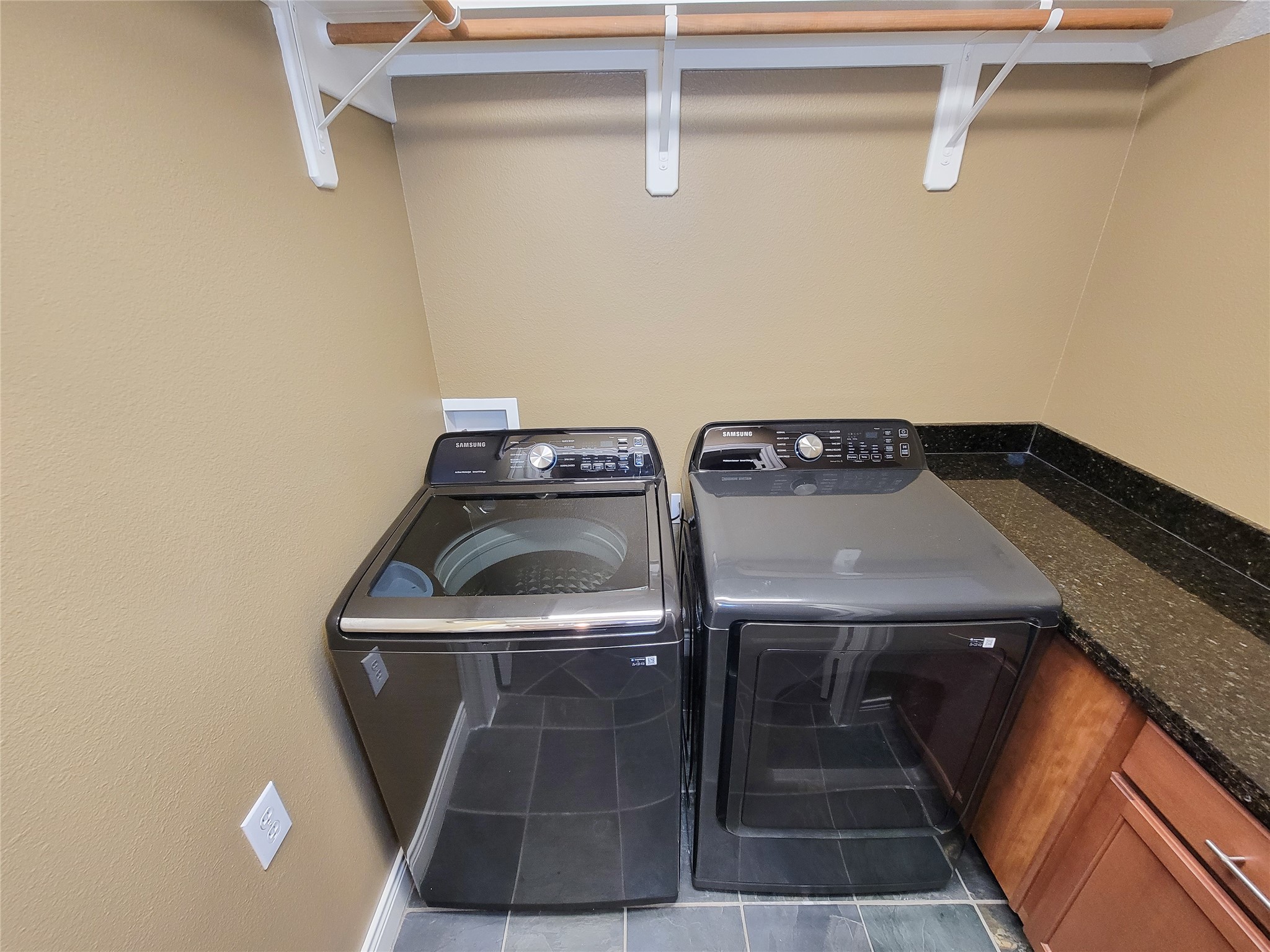 1115 Saint Charles Street Property Photo 35