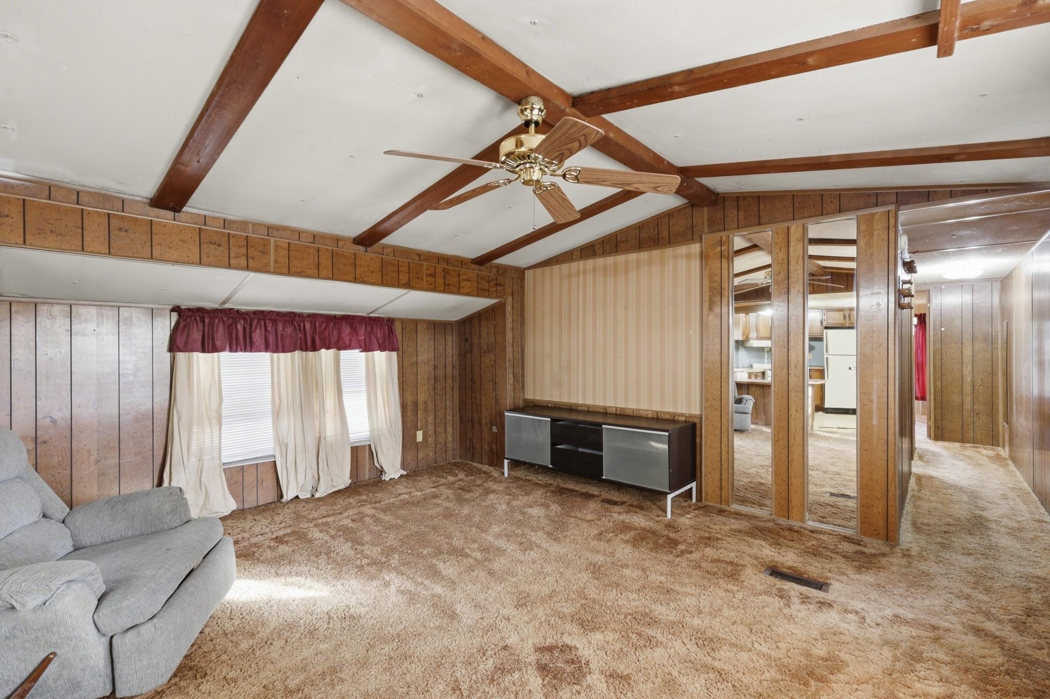 100 Windwood Circle Property Photo 1