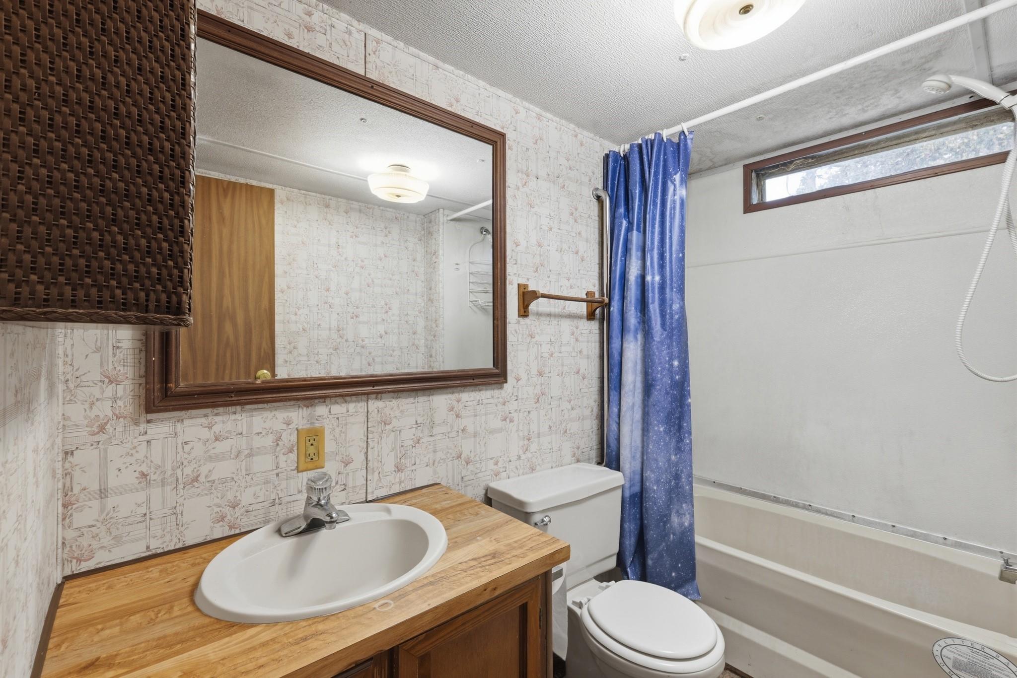 100 Windwood Circle Property Photo 10
