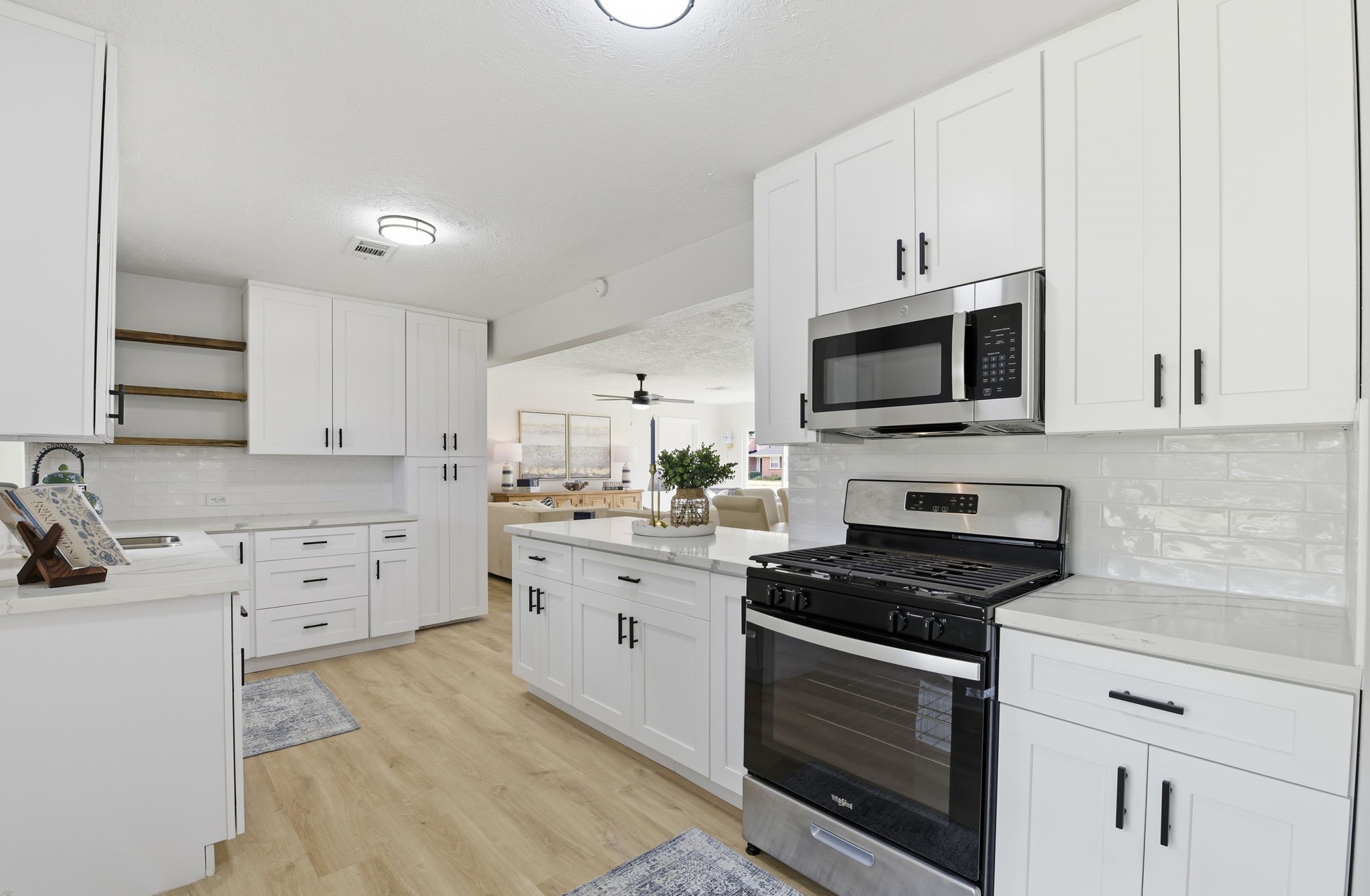 3411 Wentworth Street Property Photo 6