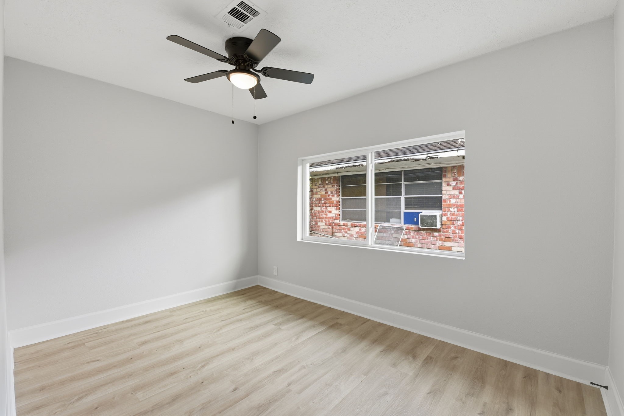 3411 Wentworth Street Property Photo 17
