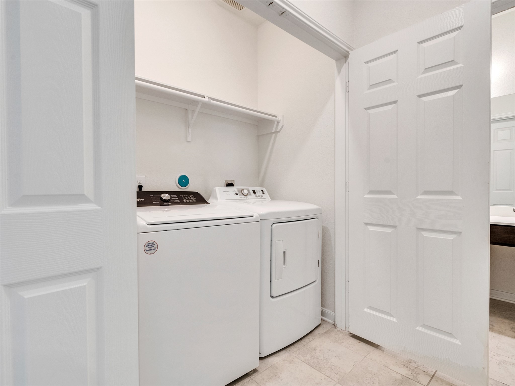 6011 Whitewing Road Property Photo 10