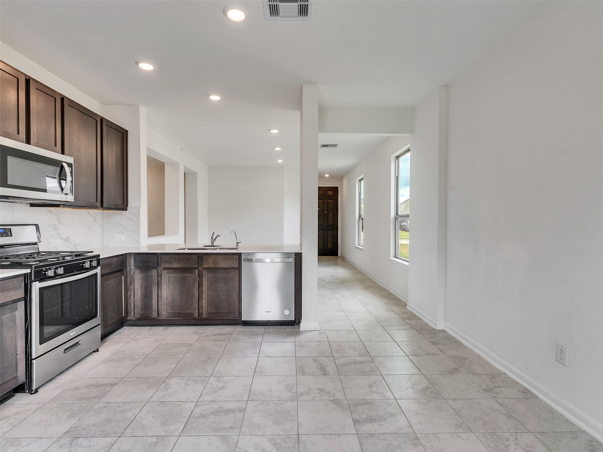 6011 Whitewing Road Property Photo 13