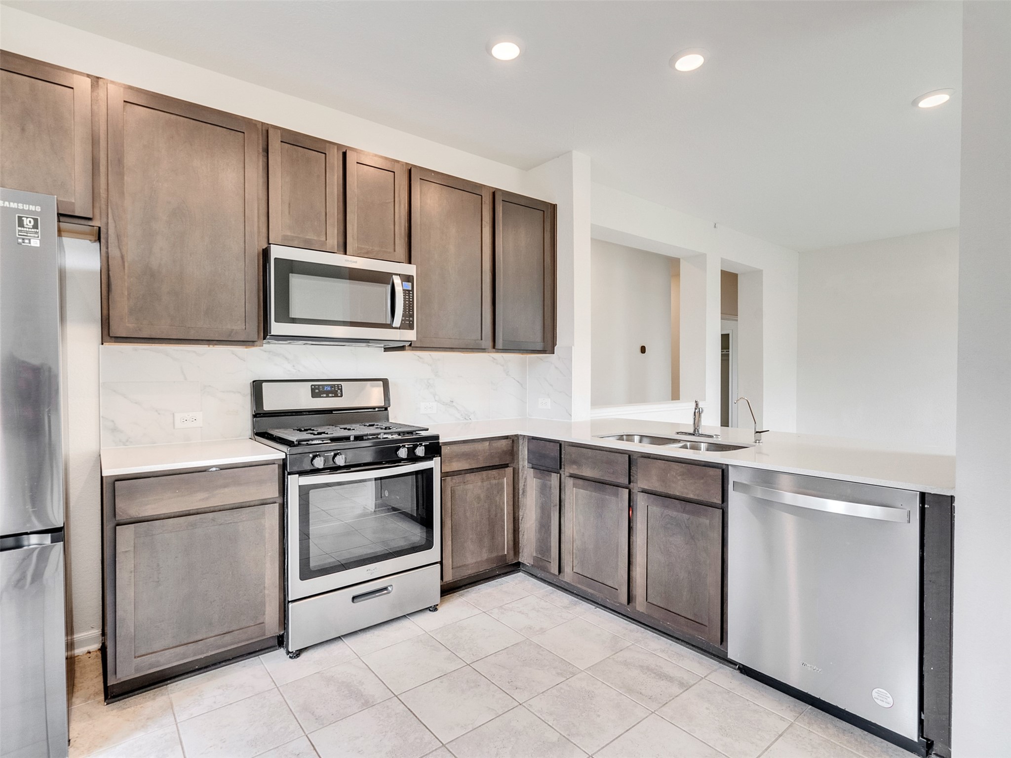 6011 Whitewing Road Property Photo 14