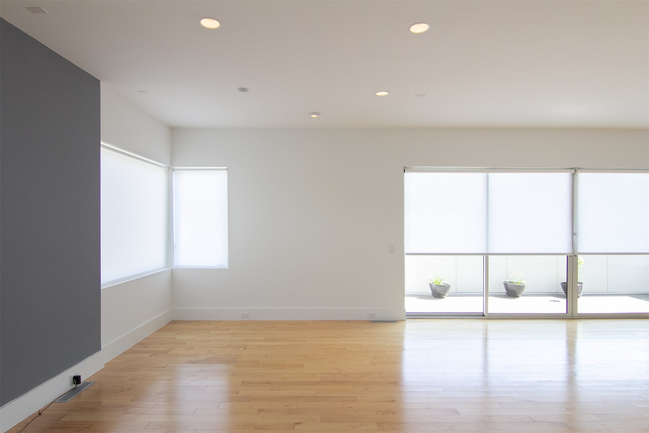 5301 Chenevert Street Property Photo 12