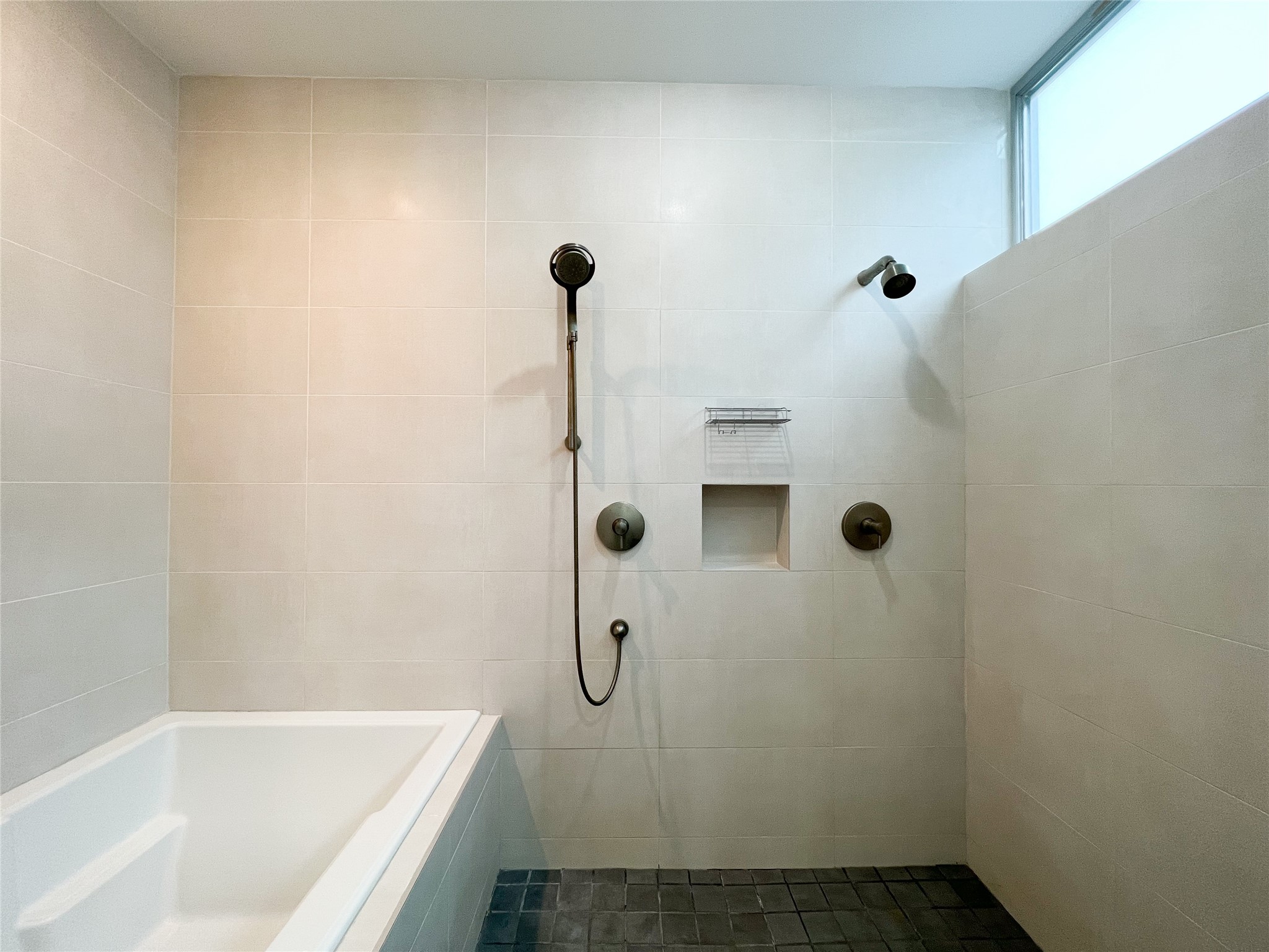 5301 Chenevert Street Property Photo 29