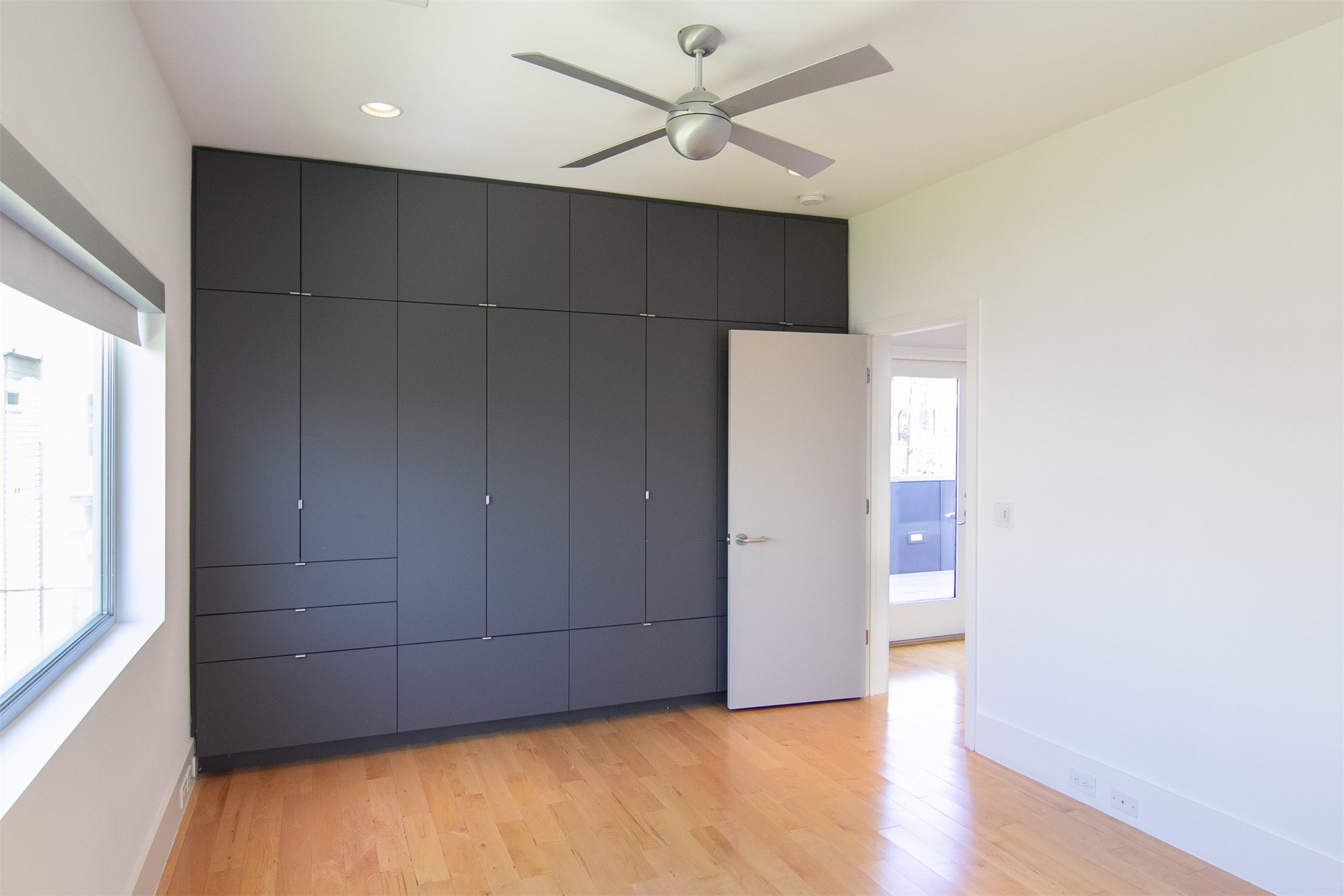5301 Chenevert Street Property Photo 35