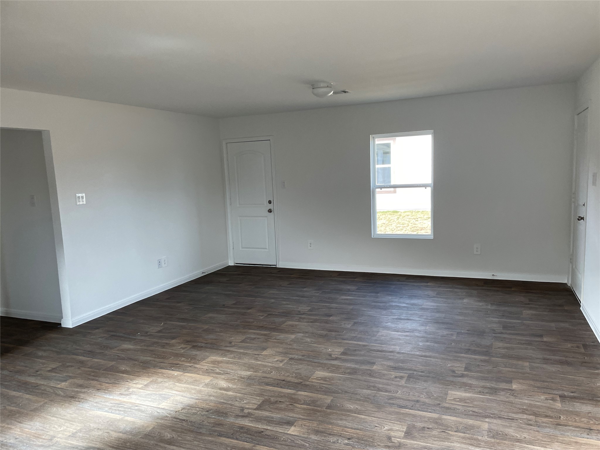 346 Road 5138 Property Photo 4