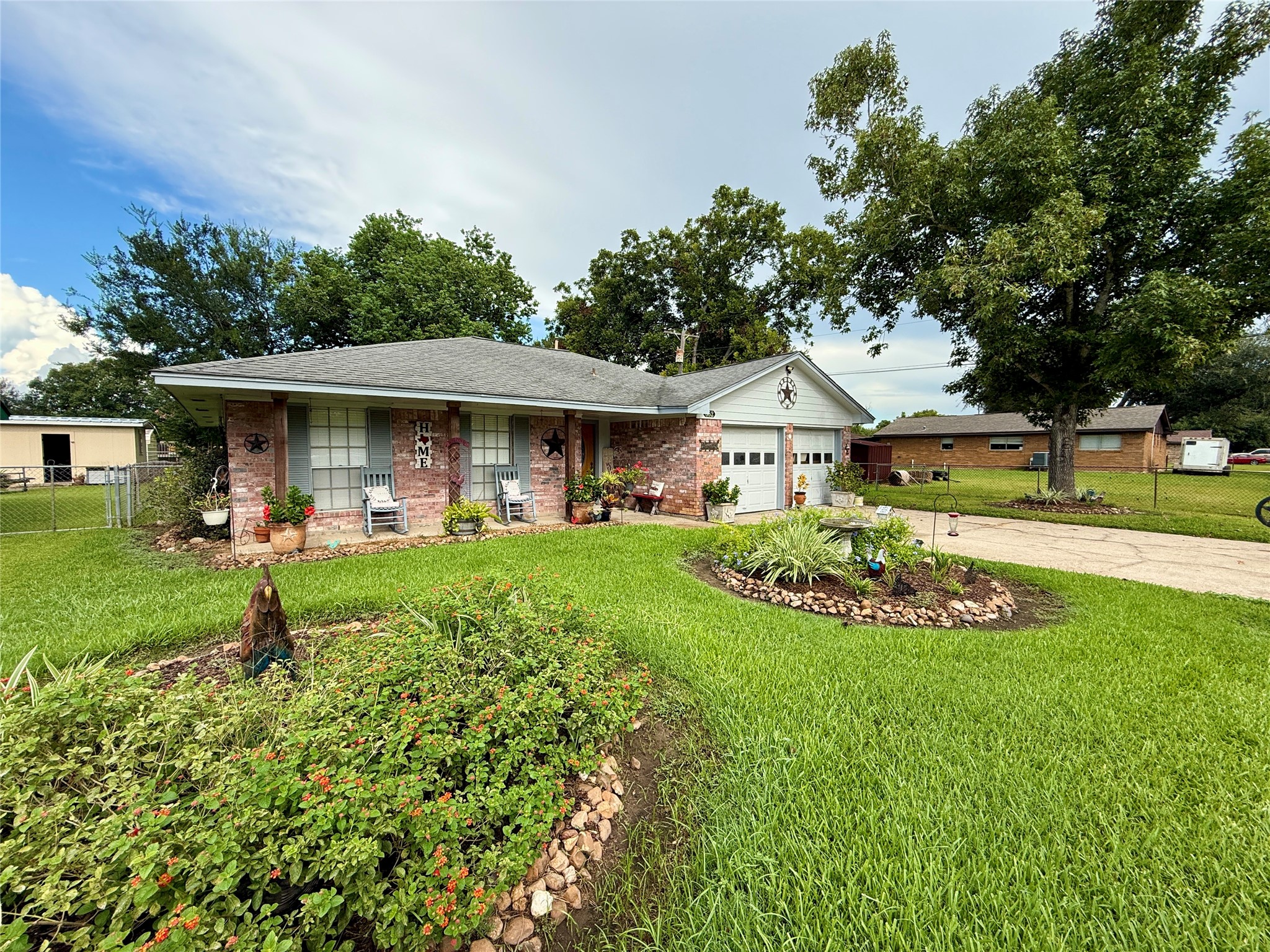 552 Sims Street Property Photo 1
