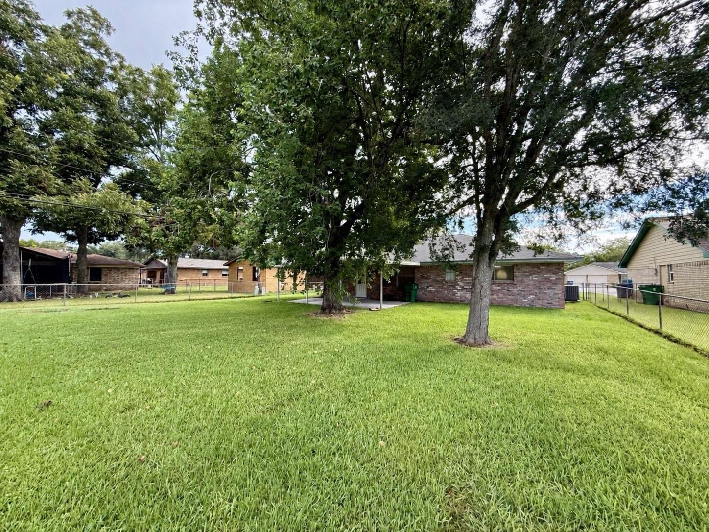 552 Sims Street, Angleton Tx 77515 Property Photo 28