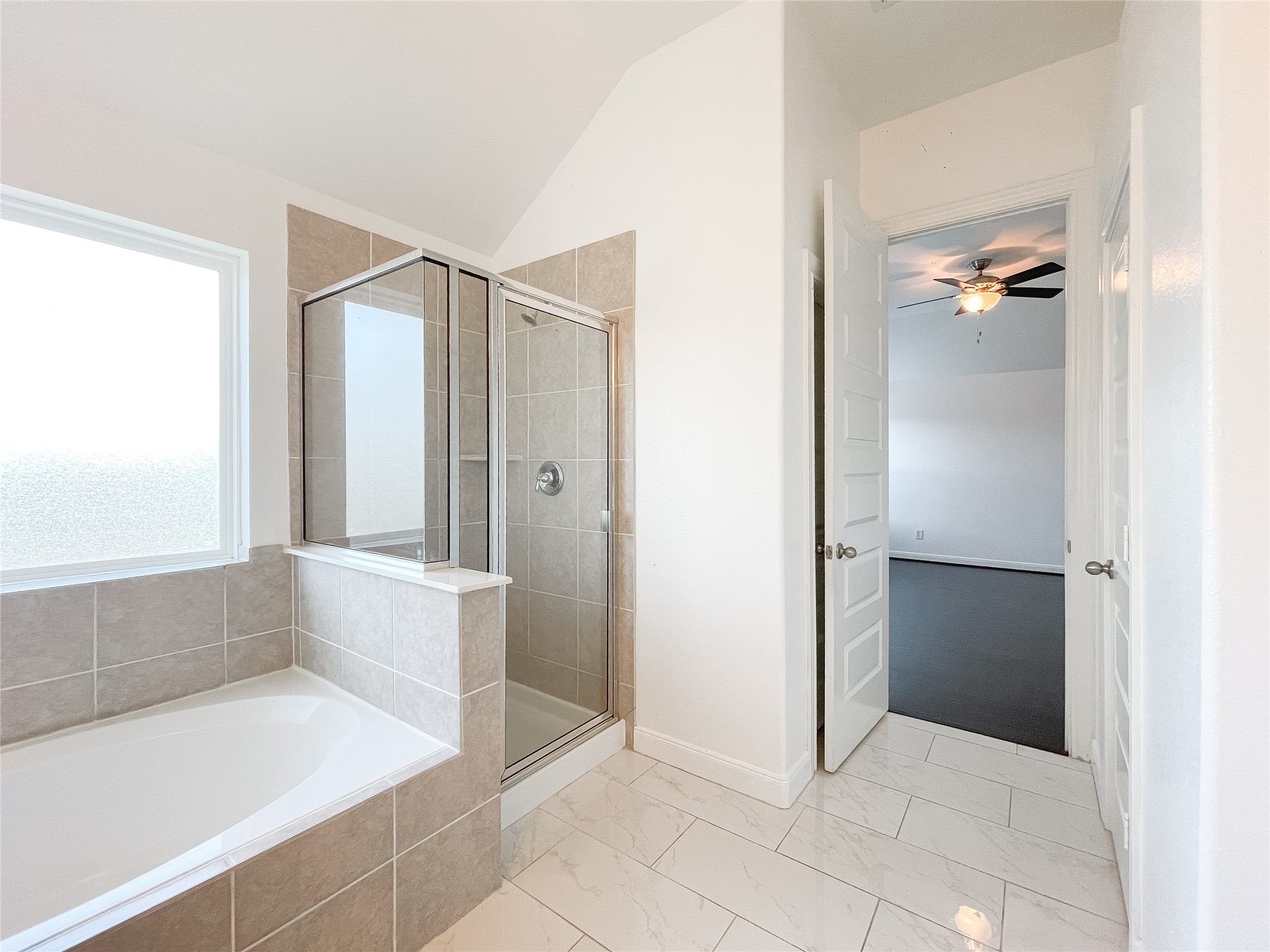 18126 Golden Falls Lane Property Photo 31