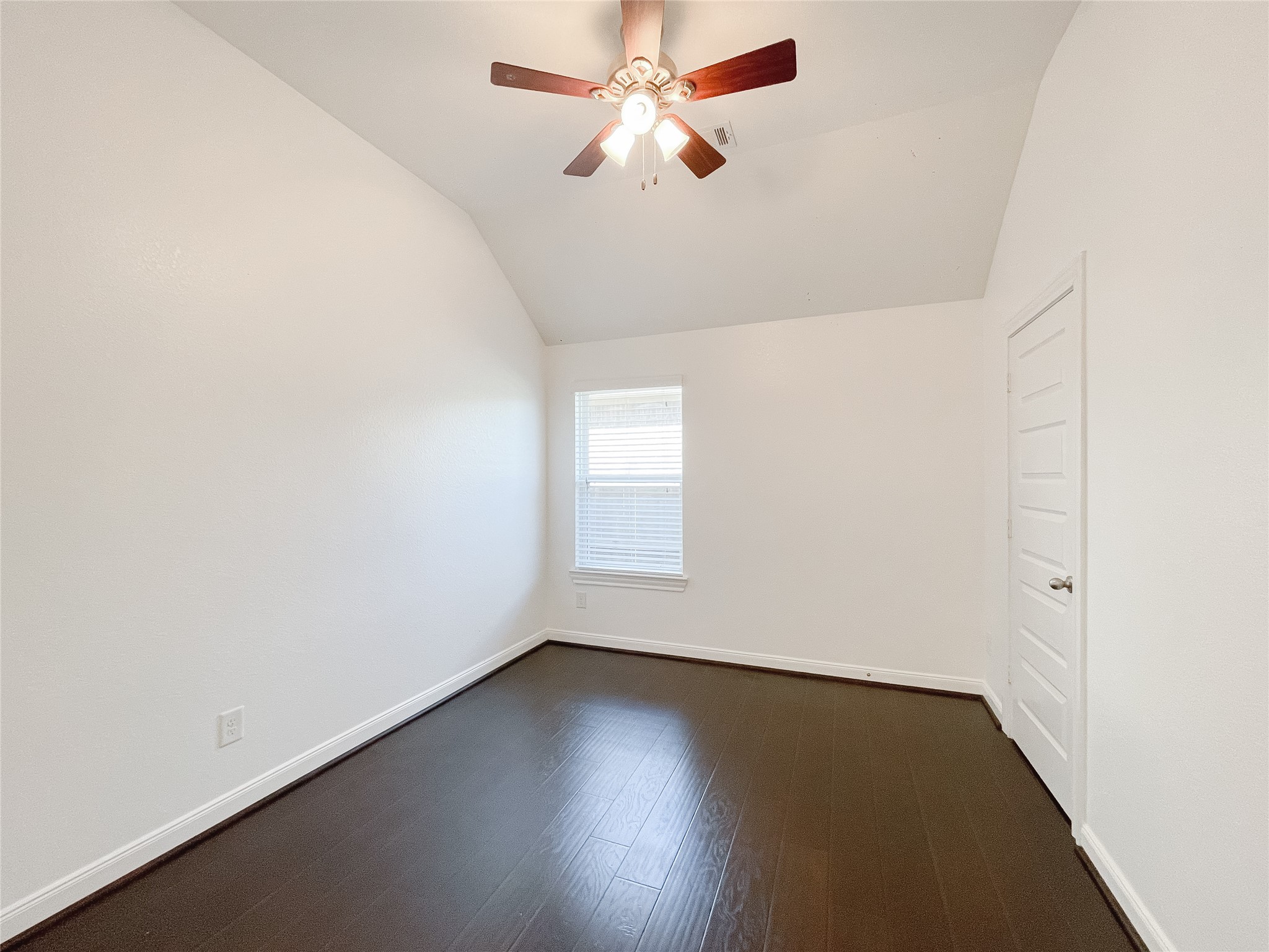 18126 Golden Falls Lane Property Photo 32