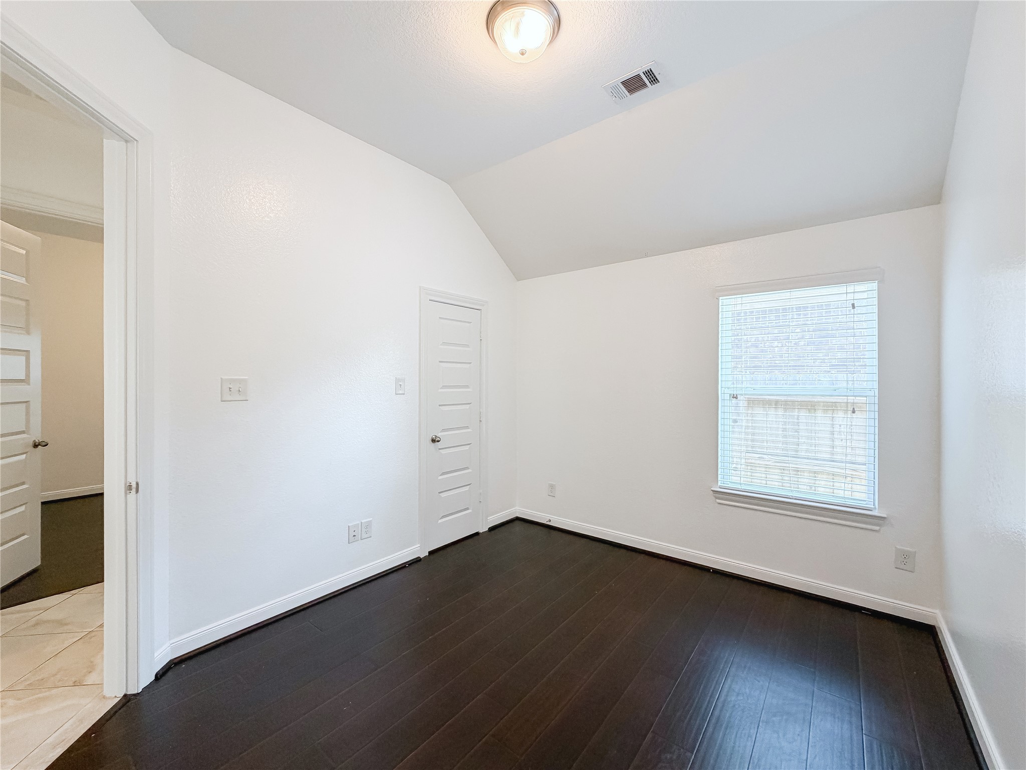 18126 Golden Falls Lane Property Photo 40