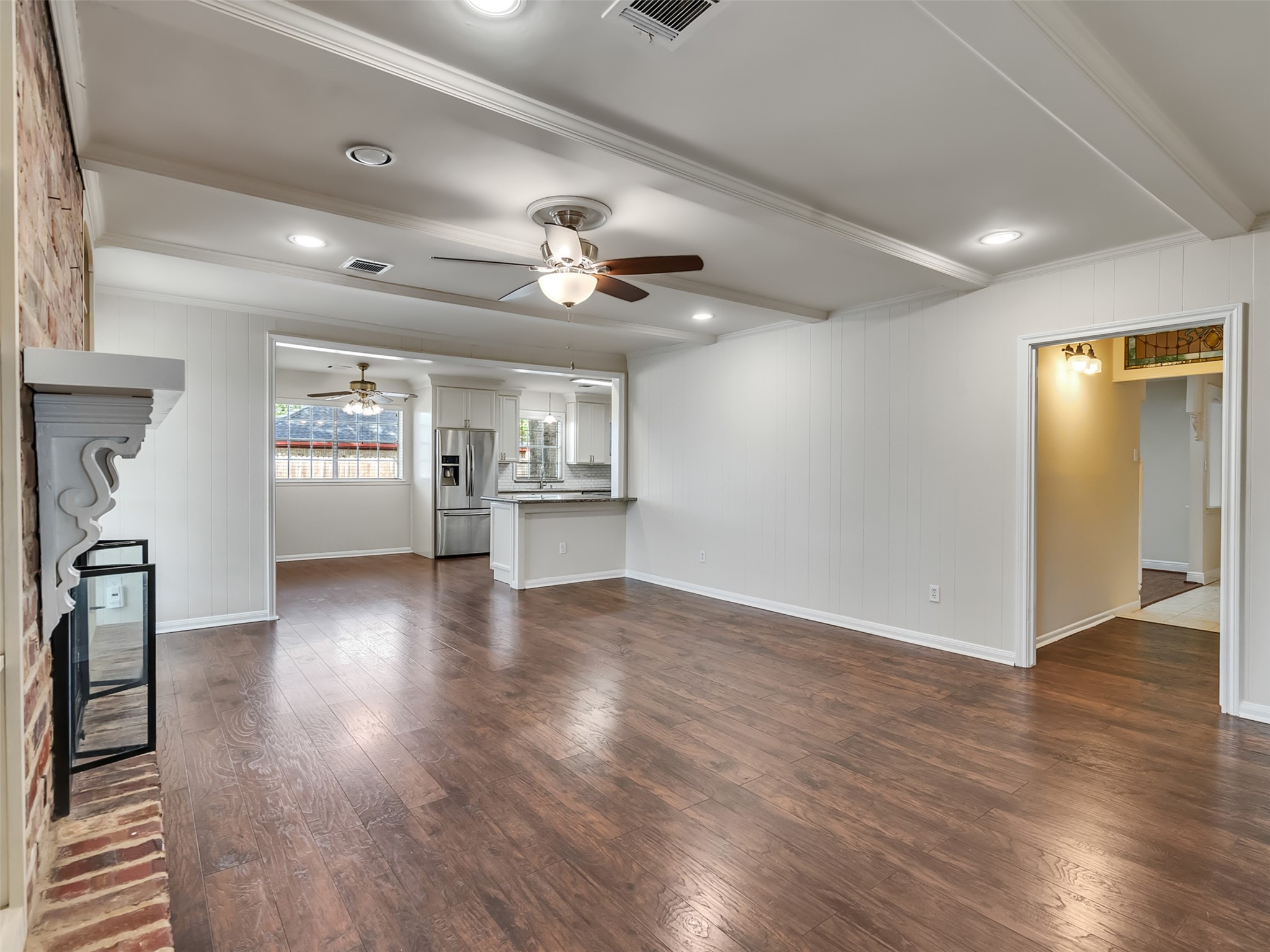 7814 Knob Hill Avenue Property Photo 17