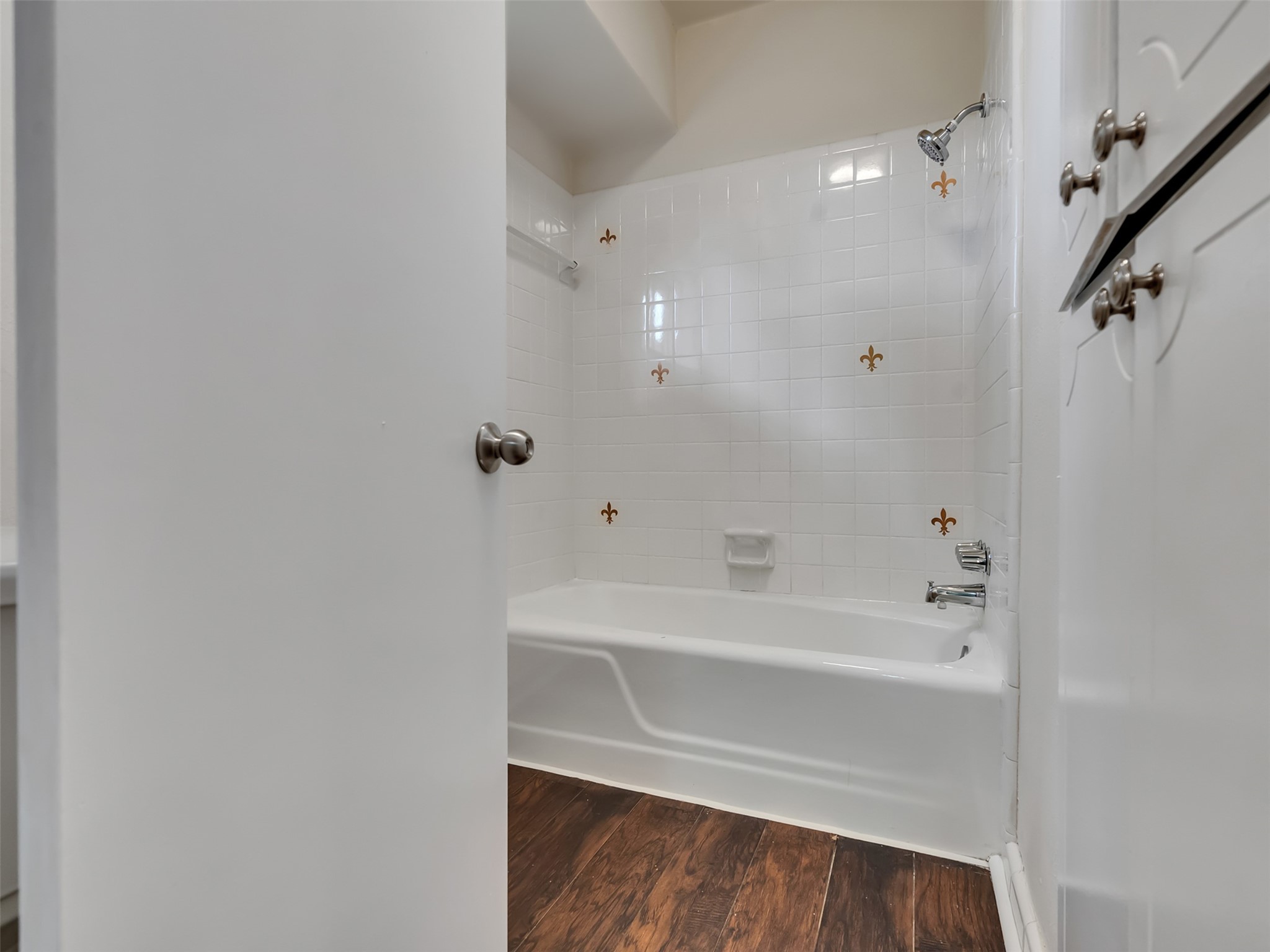 7814 Knob Hill Avenue Property Photo 26