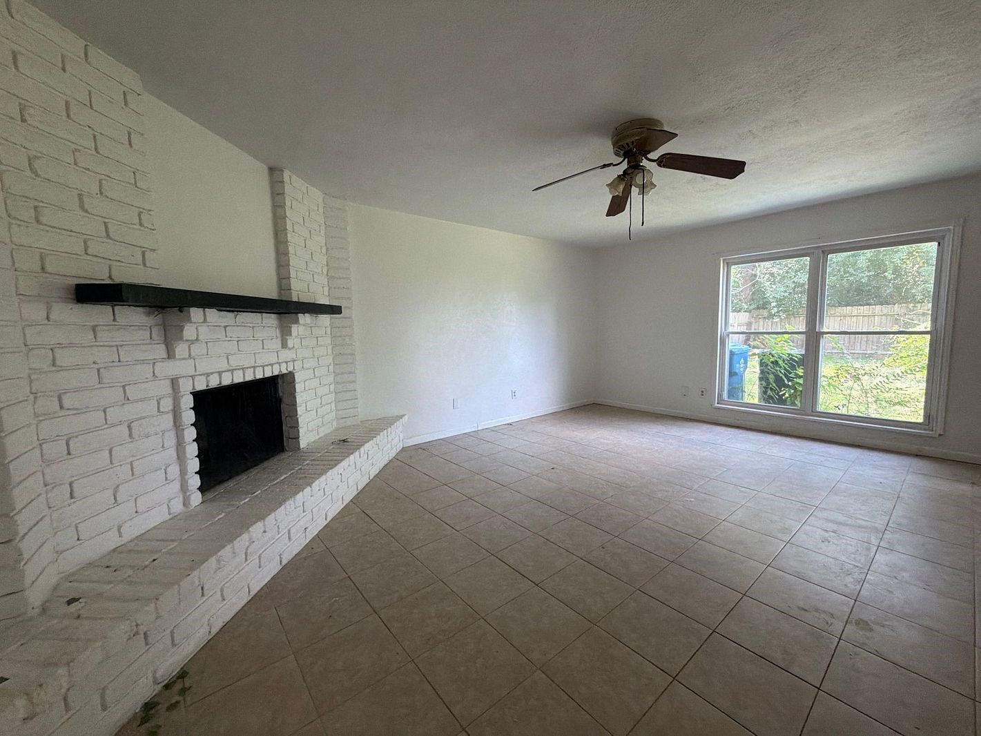 24206 Broken Bow Lane Property Photo 13