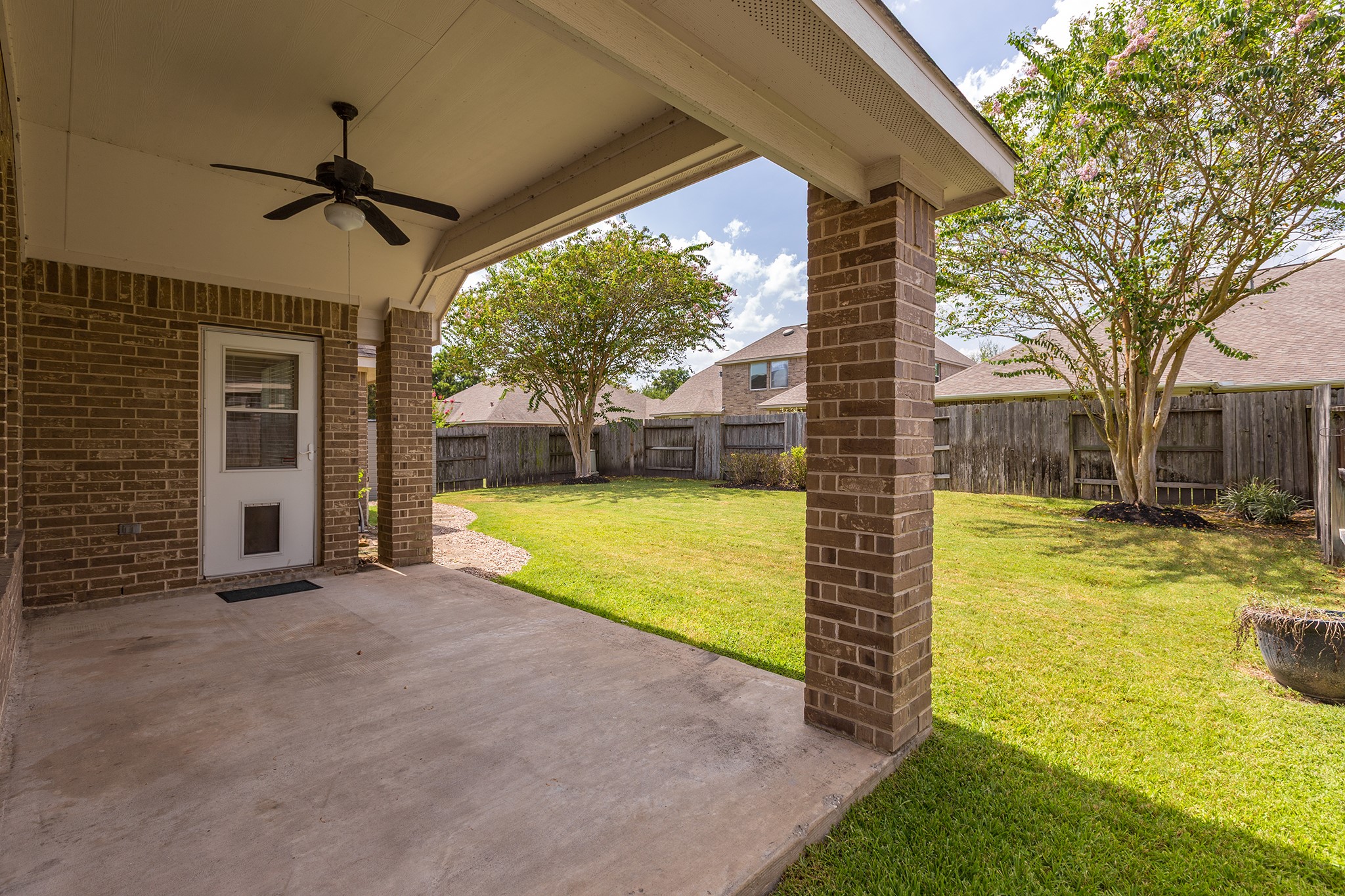 22741 Whispering Timbers Way Property Photo 32