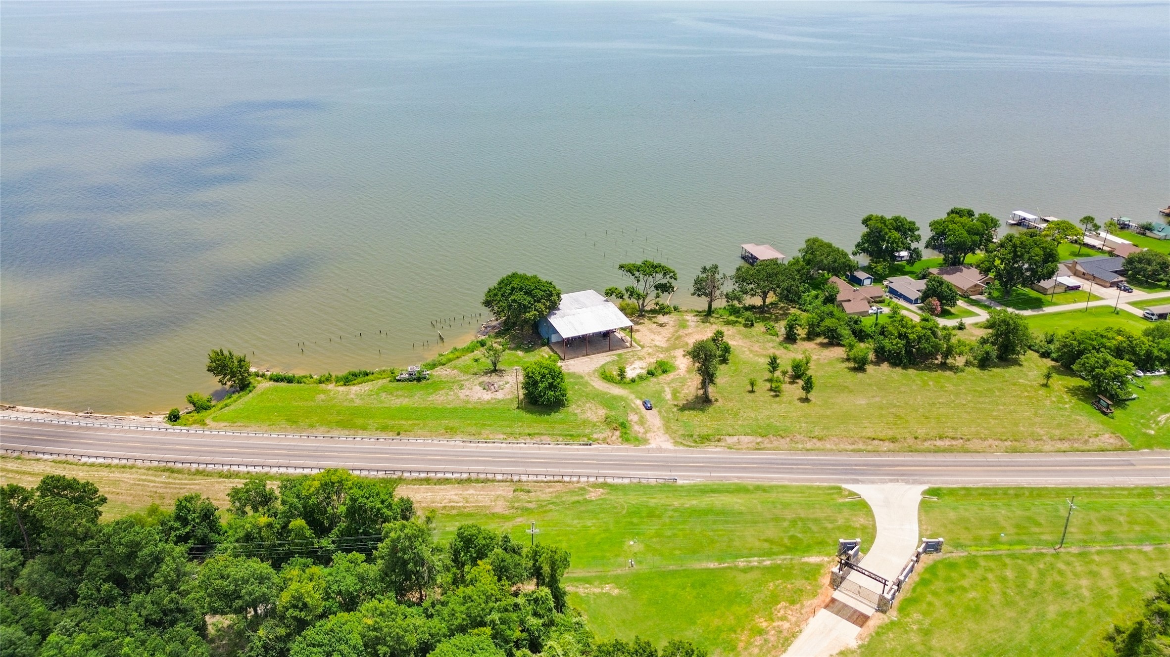 10390 Us Highway 190 E Property Photo 5