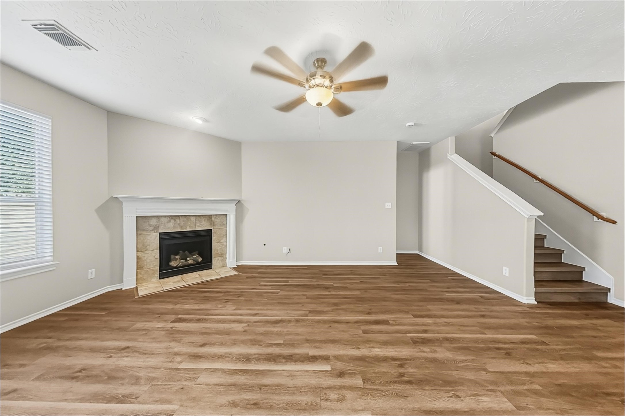 2518 Windy Vale Trail Property Photo 6