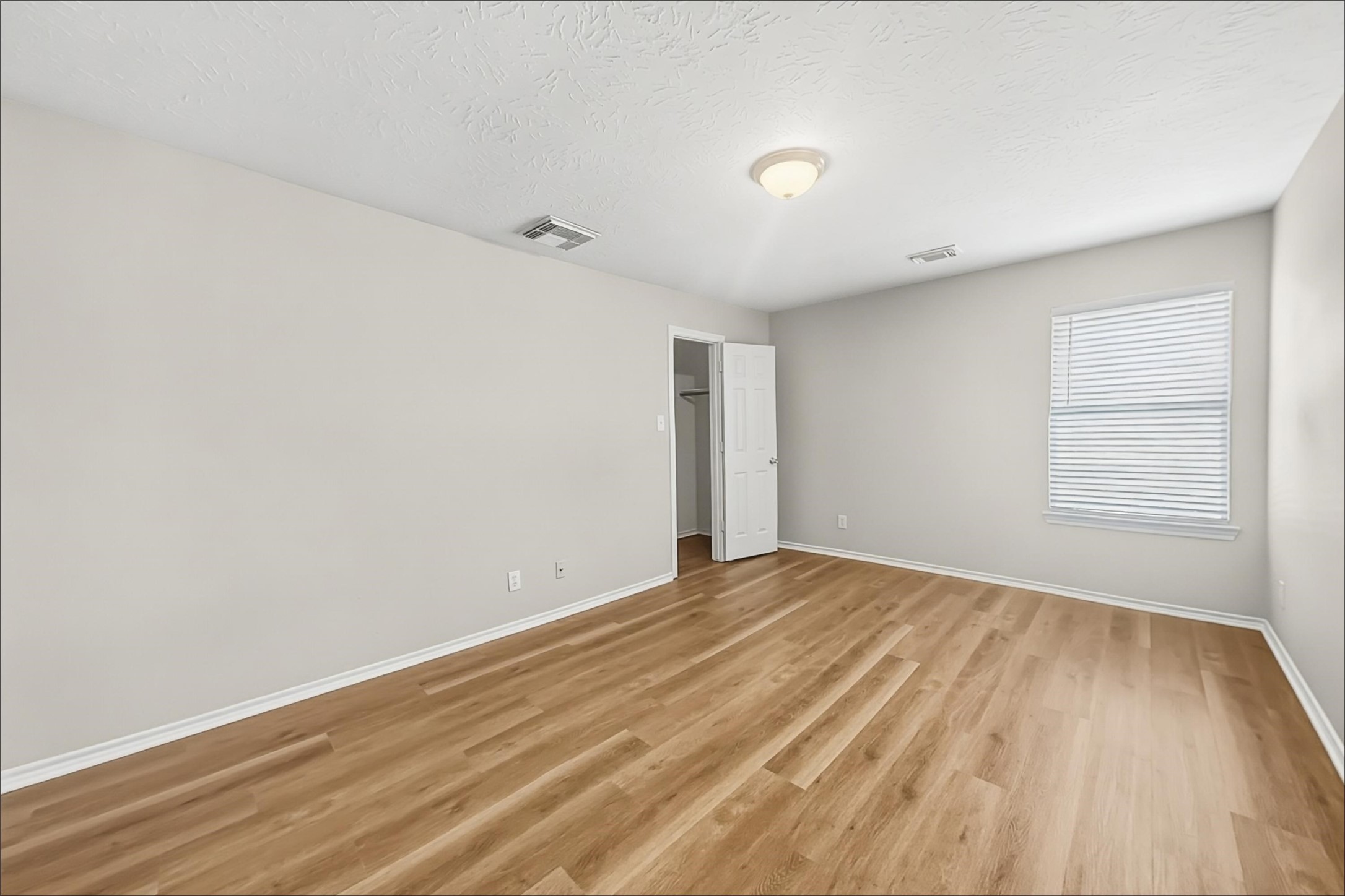 2518 Windy Vale Trail Property Photo 16