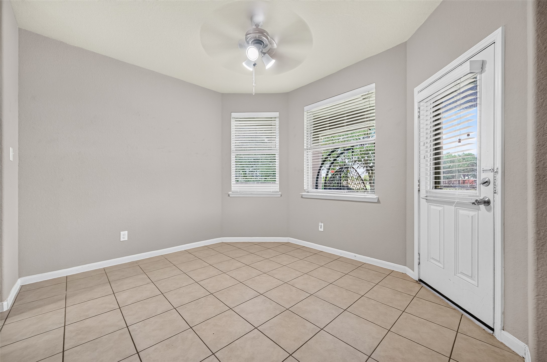 7731 Summer Shore Drive Property Photo 14