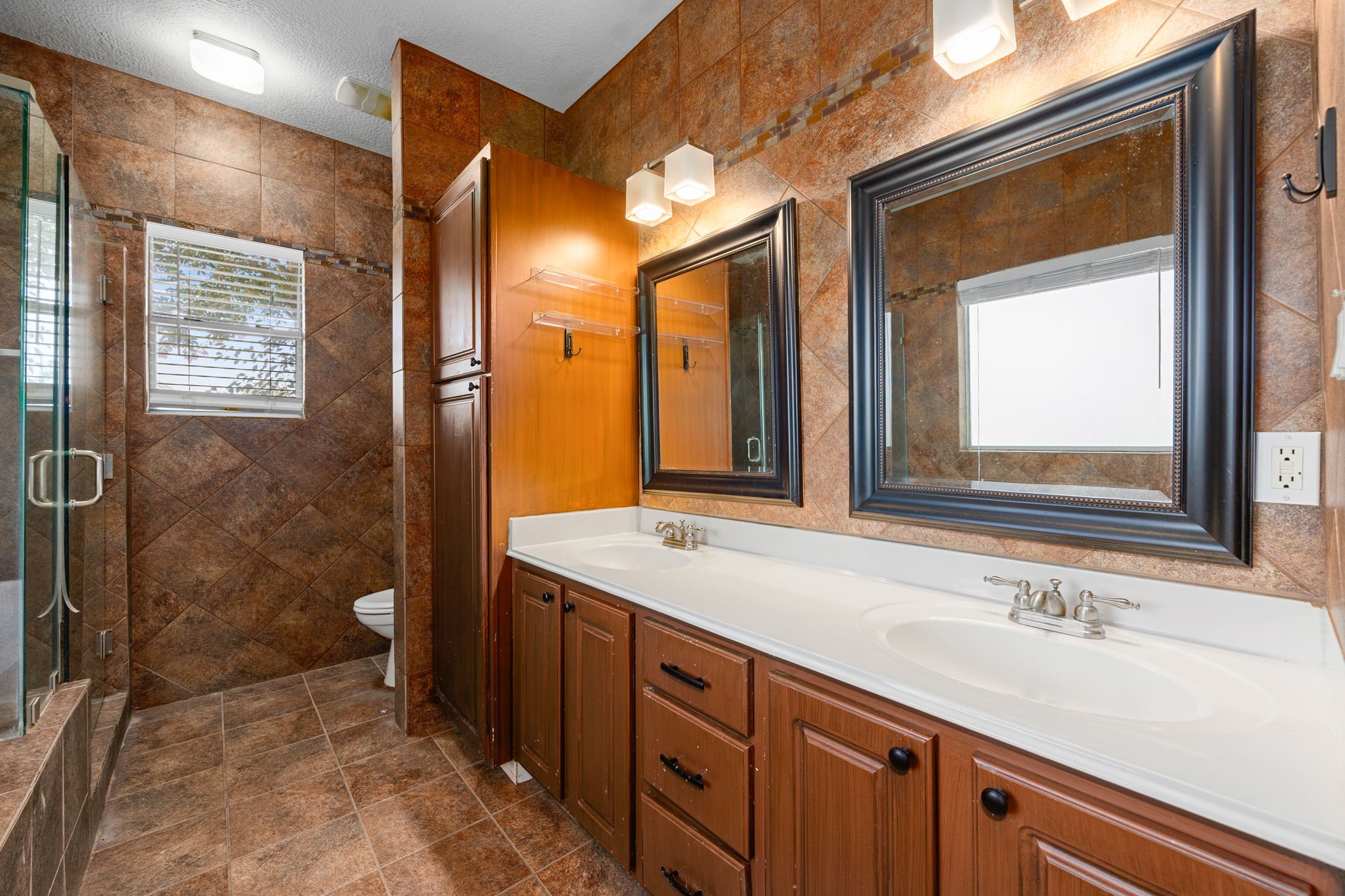 2527 Settlers Way Drive Property Photo 13