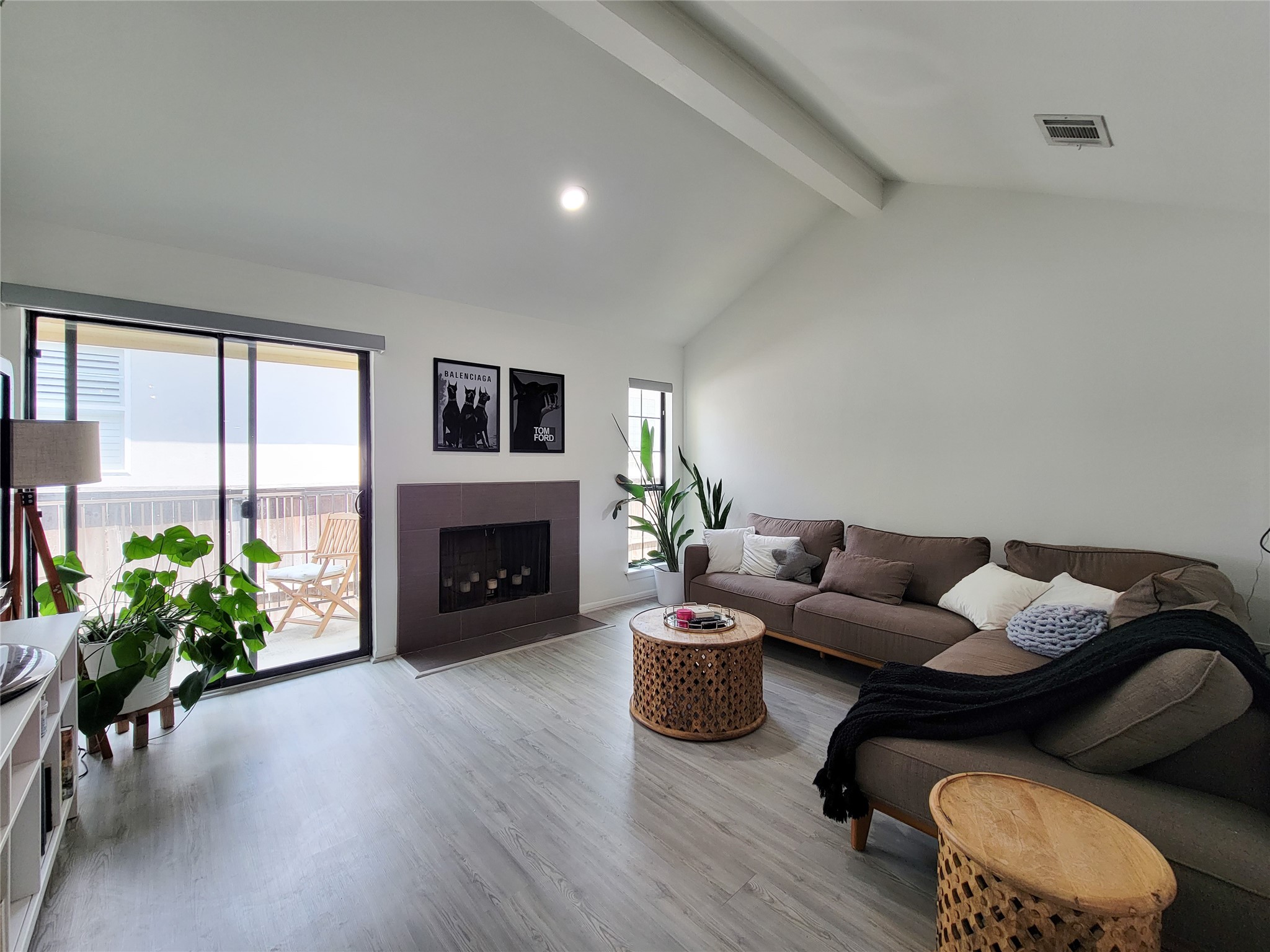 755 Bering Drive B Property Photo 3