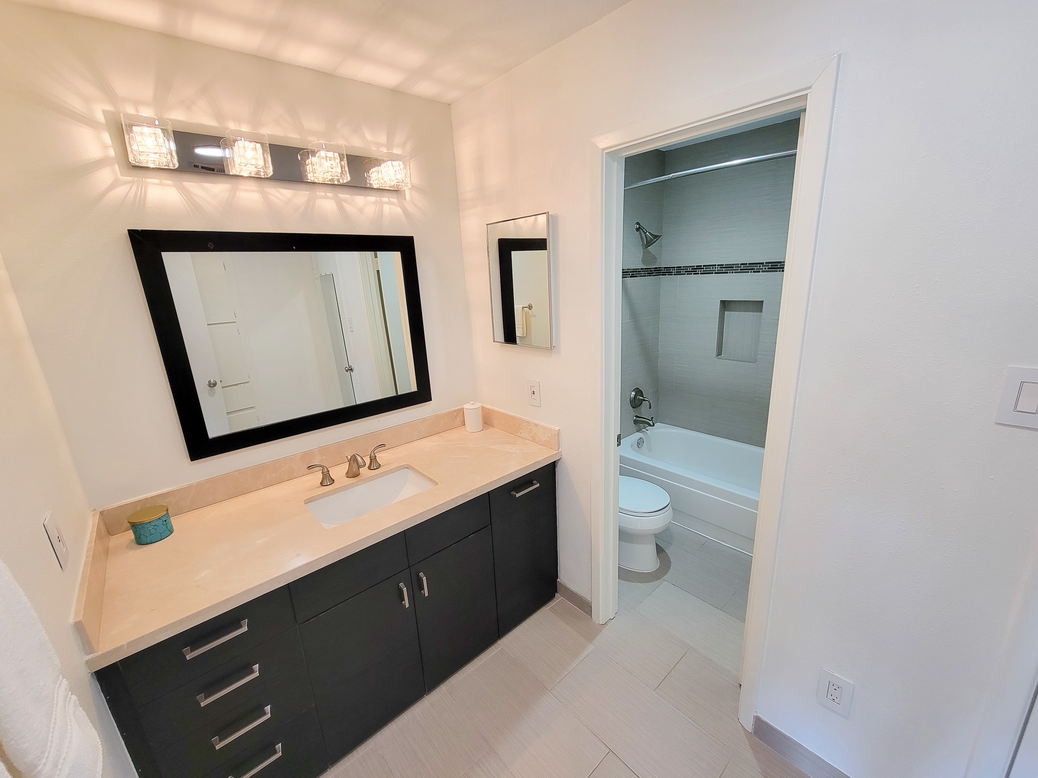 755 Bering Drive B Property Photo 19