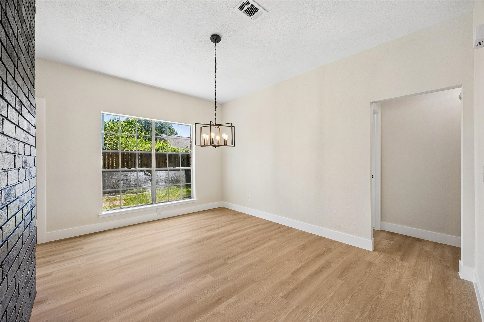 5104 Spring Circle Drive Property Photo 15