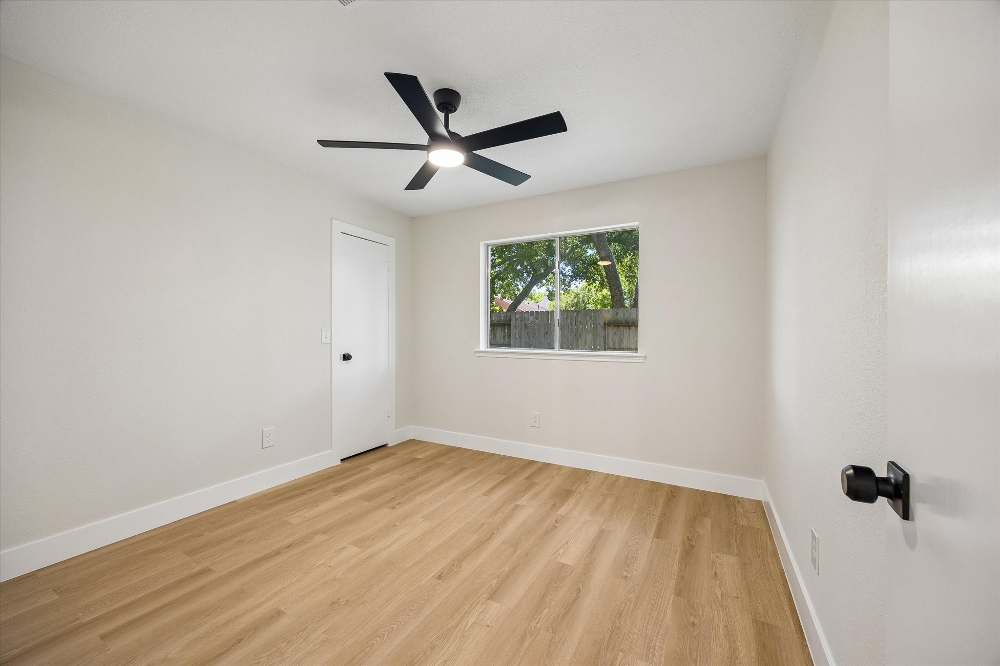 5104 Spring Circle Drive Property Photo 21