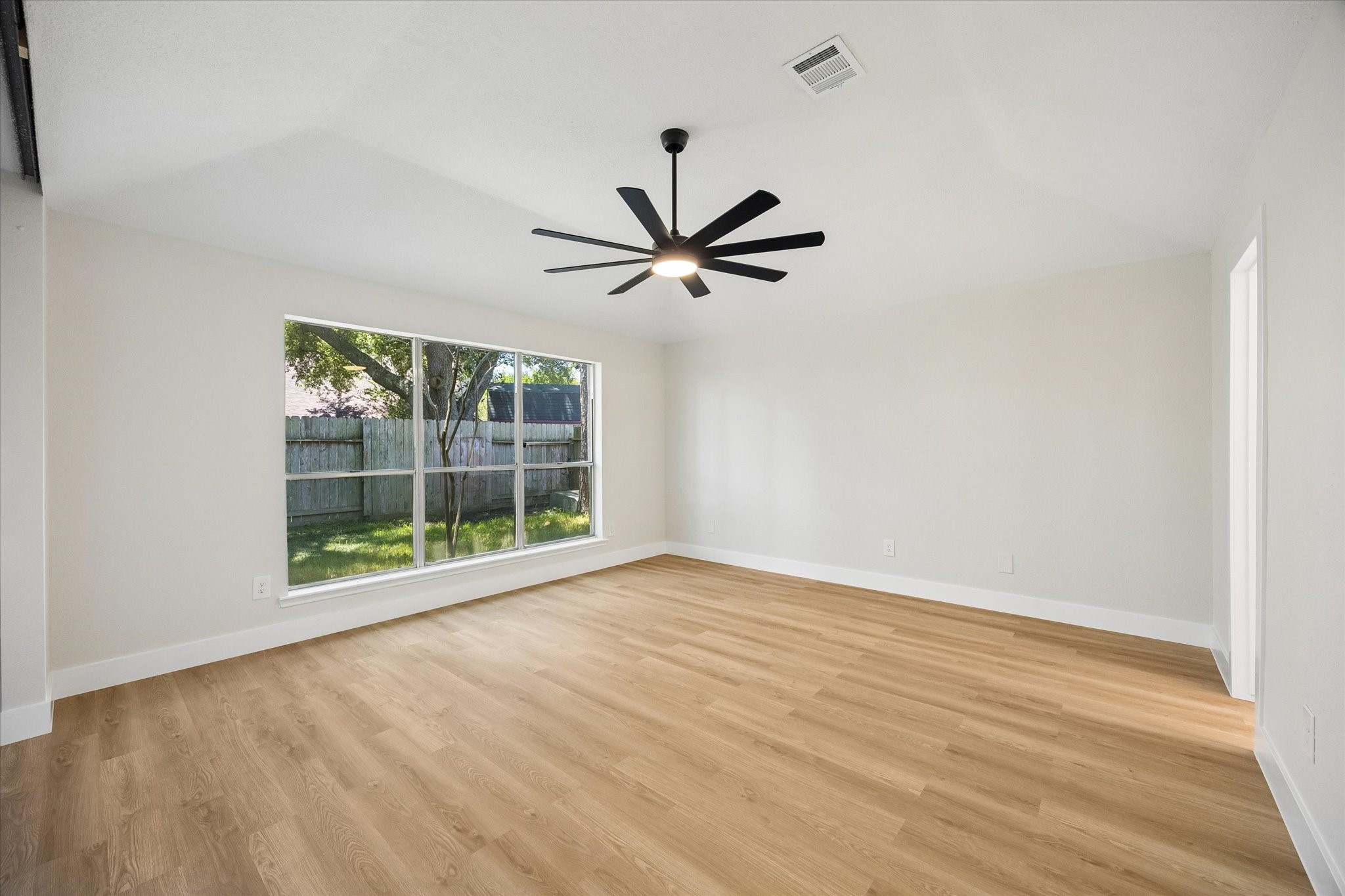 5104 Spring Circle Drive Property Photo 23