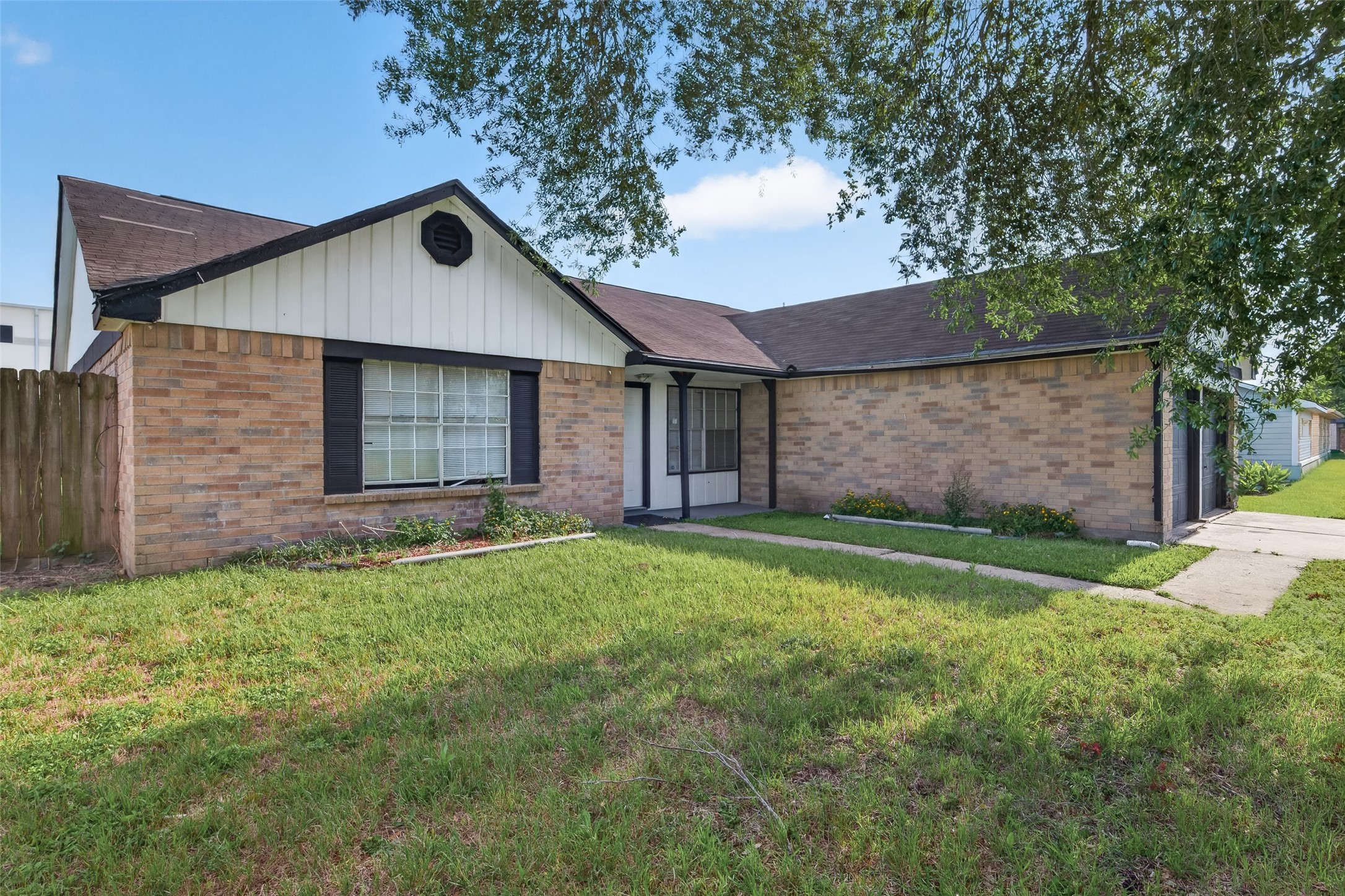 8203 Lone Quail Drive Property Photo 3