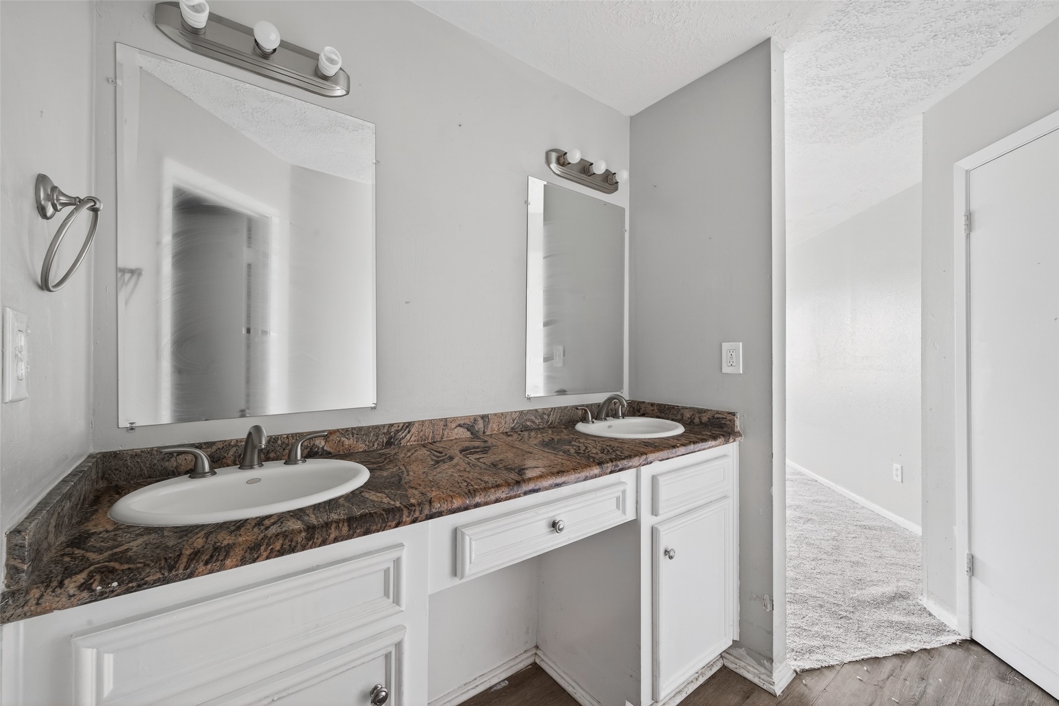 8203 Lone Quail Drive Property Photo 27