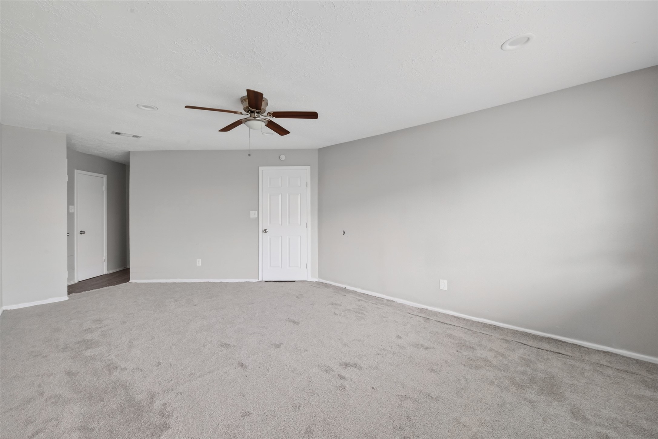 8203 Lone Quail Drive Property Photo 29