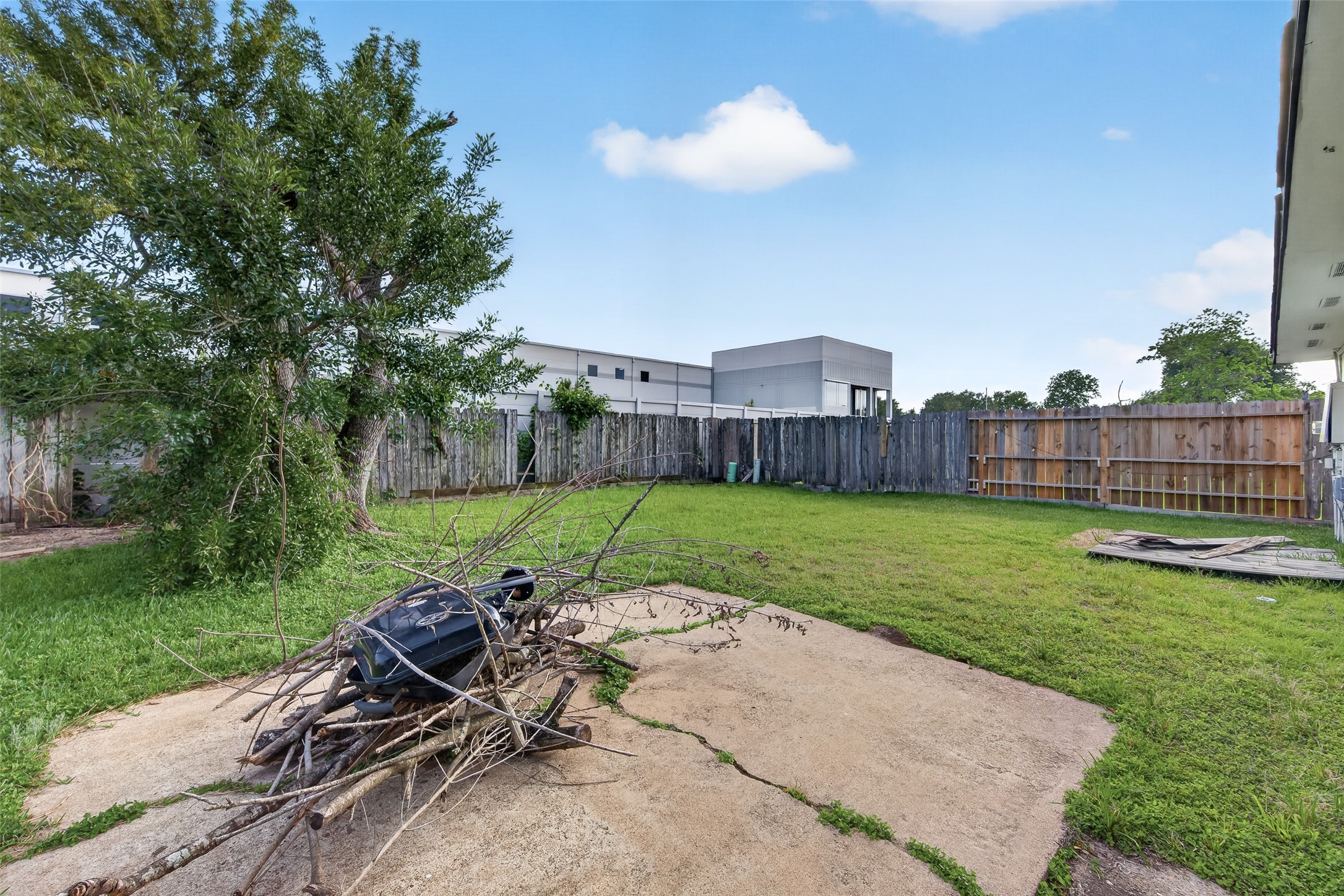 8203 Lone Quail Drive Property Photo 31