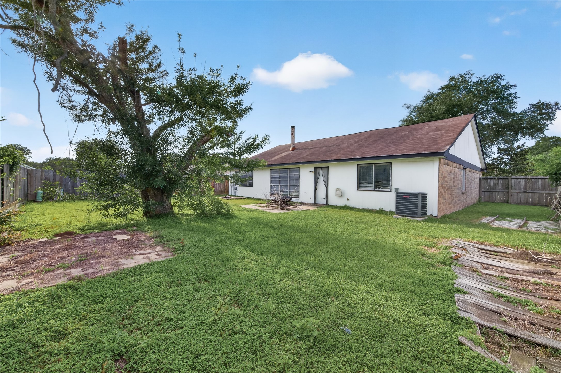 8203 Lone Quail Drive Property Photo 33