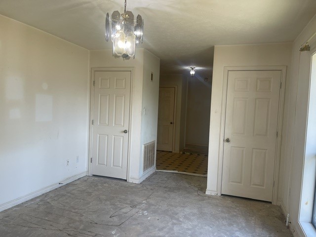 425 Margaret Street Property Photo 9