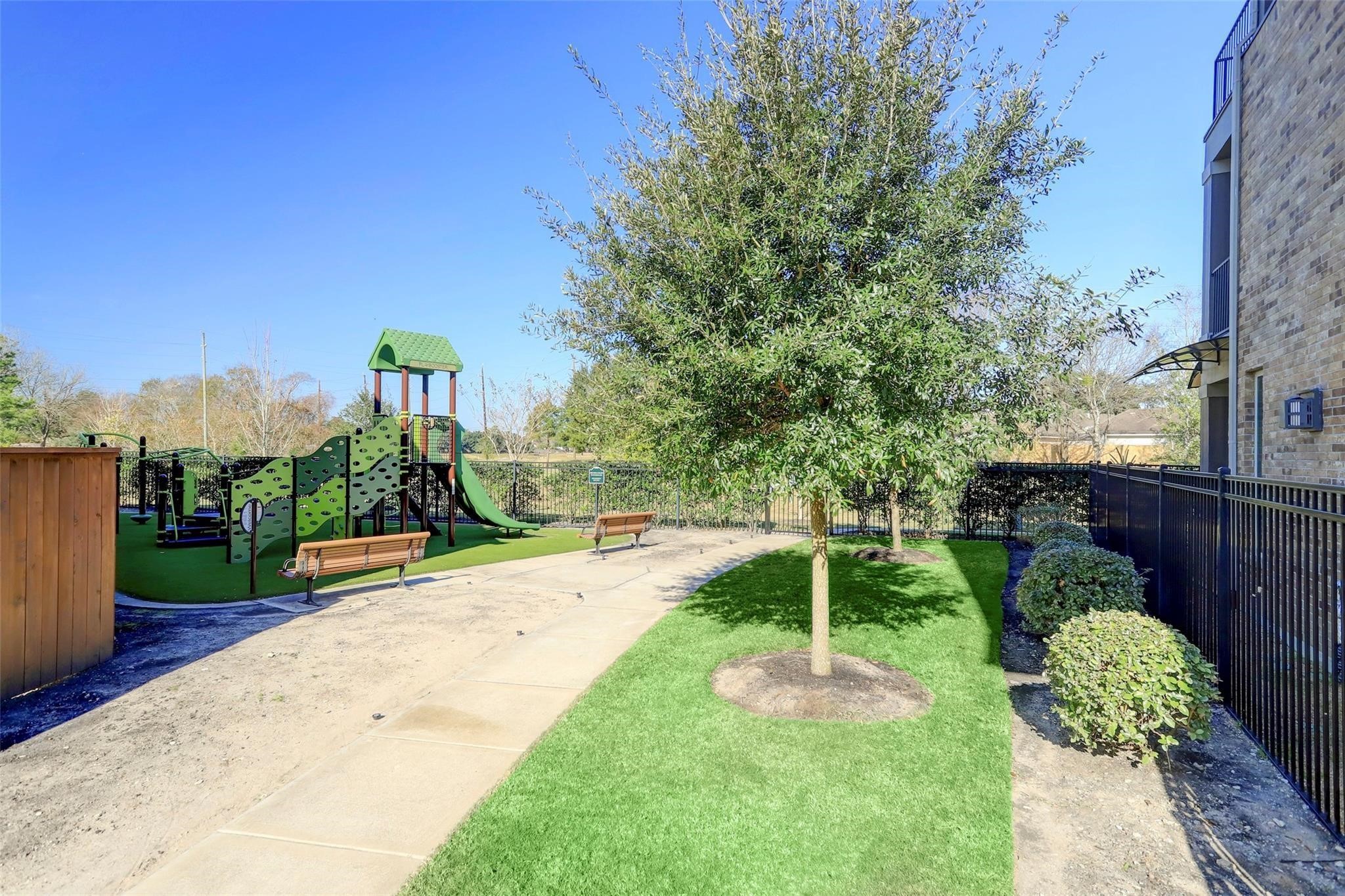 18303 Harmony Bluff Lane Property Photo 2