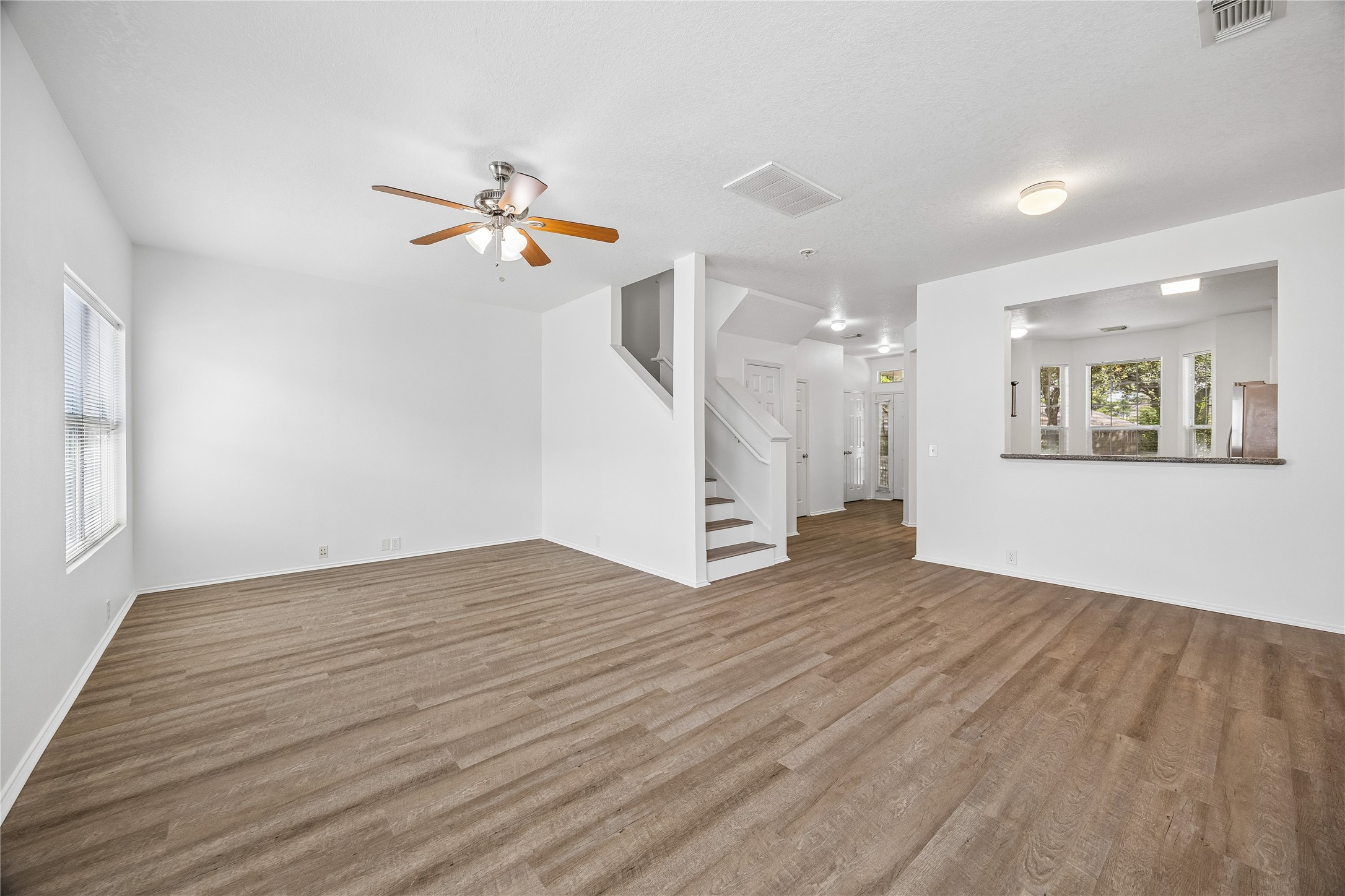 3418 Glenmore Meadow Property Photo 5