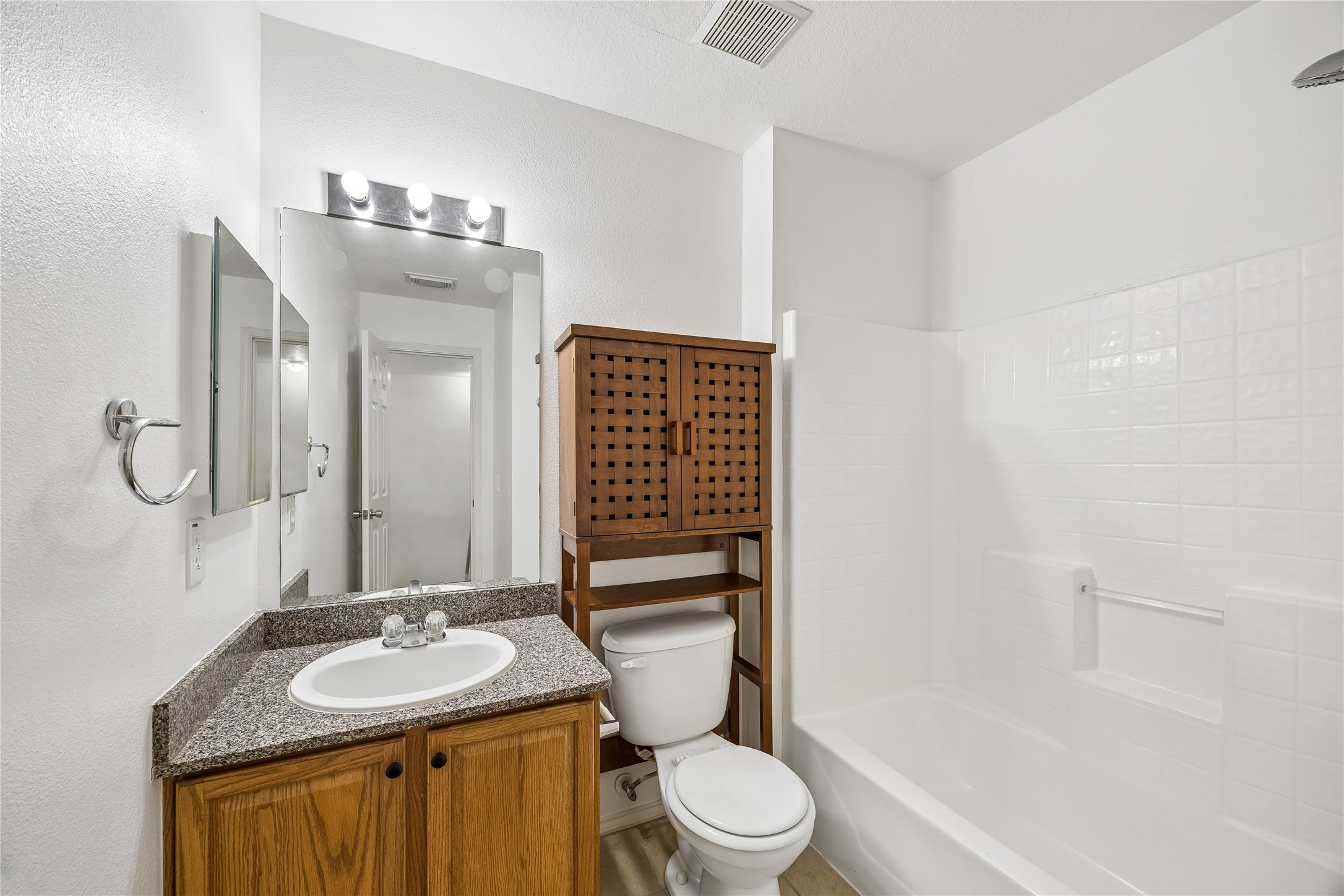 3418 Glenmore Meadow Property Photo 14