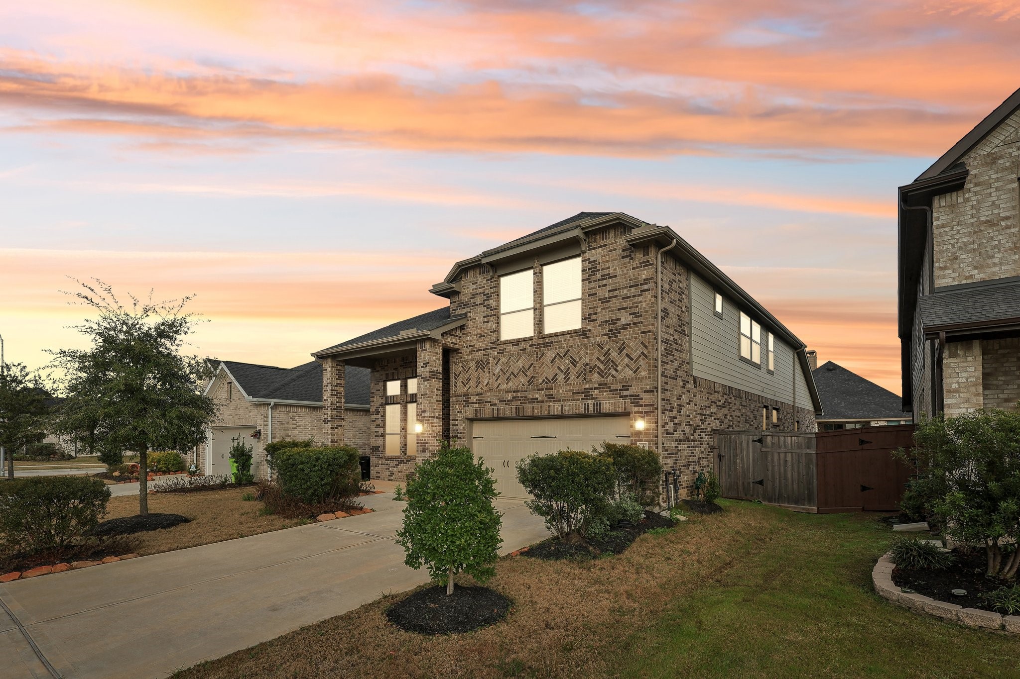 4207 Haven Crest Lane Property Photo 1