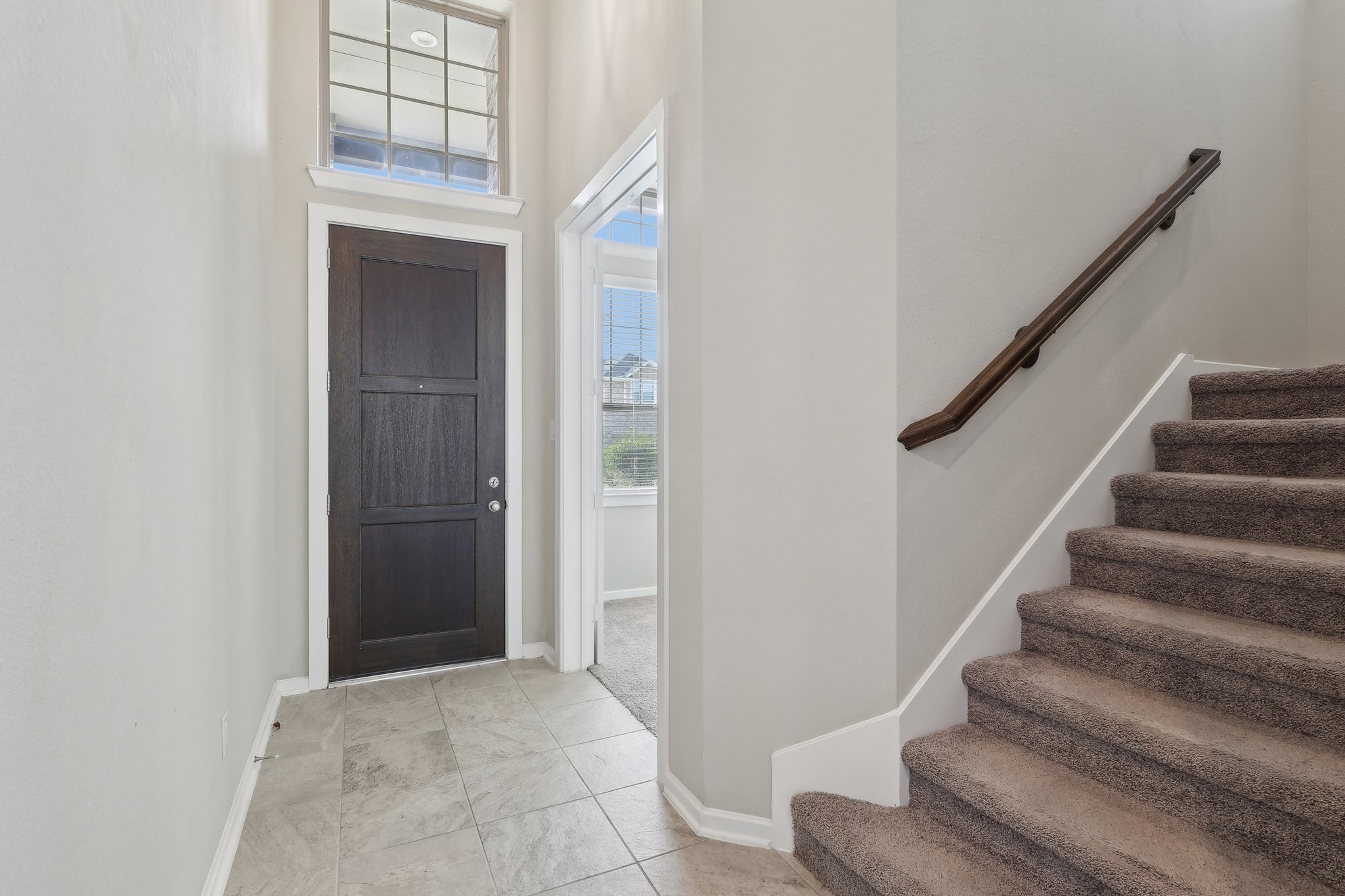 4207 Haven Crest Lane Property Photo 6
