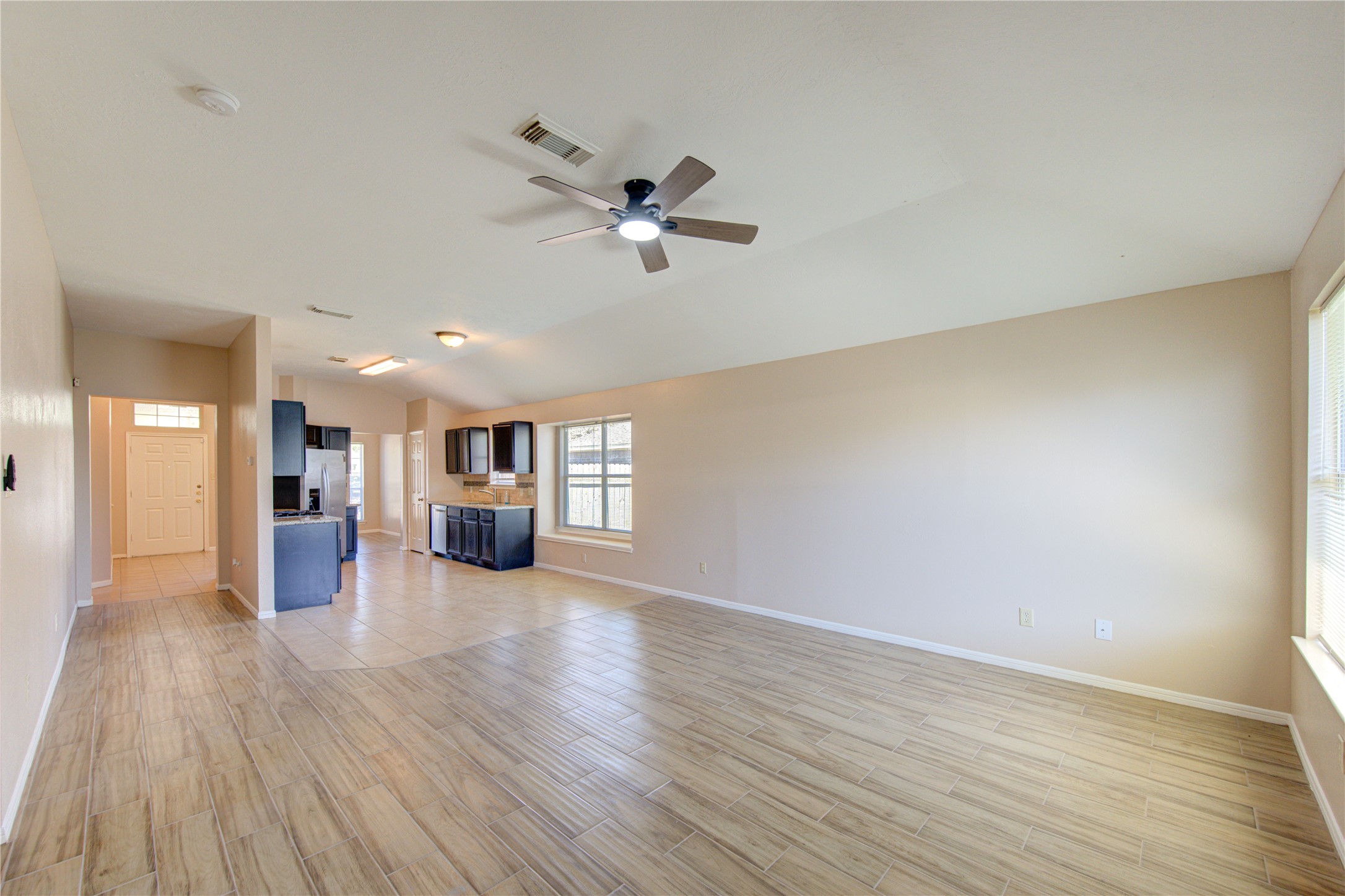 5349 Pinewood Terrace Property Photo 18