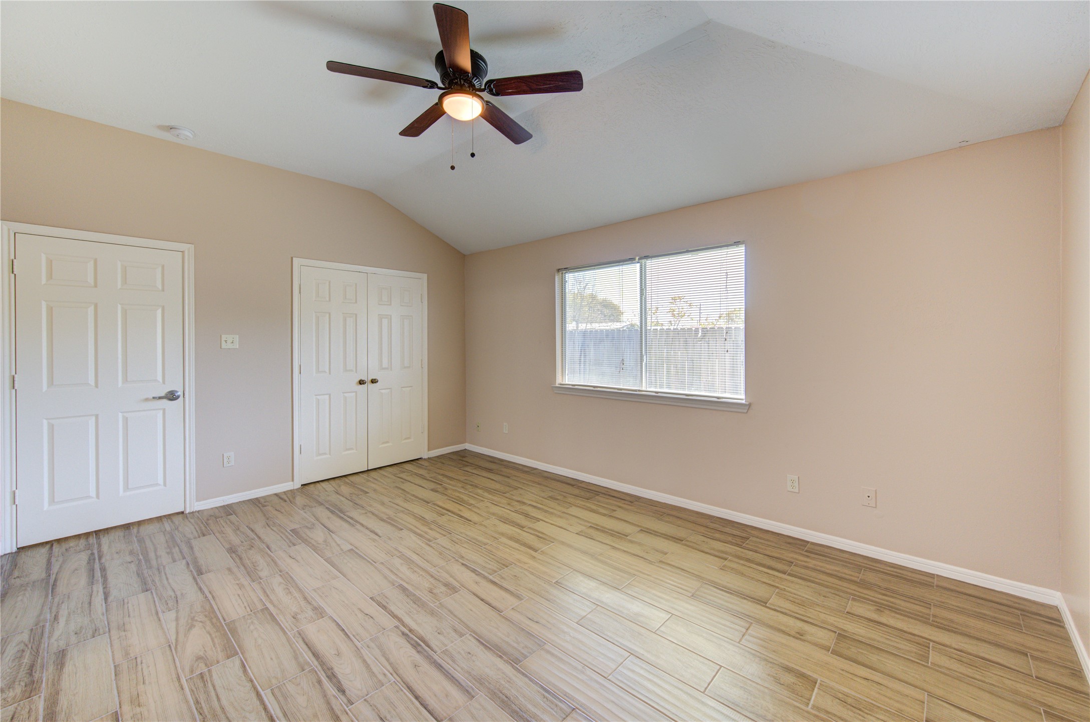 5349 Pinewood Terrace Property Photo 25