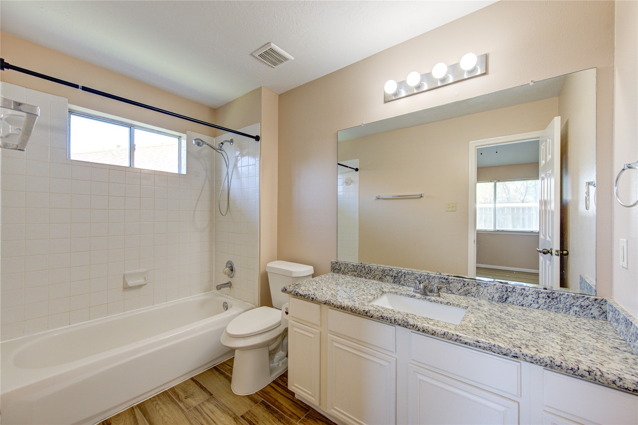 5349 Pinewood Terrace Property Photo 30
