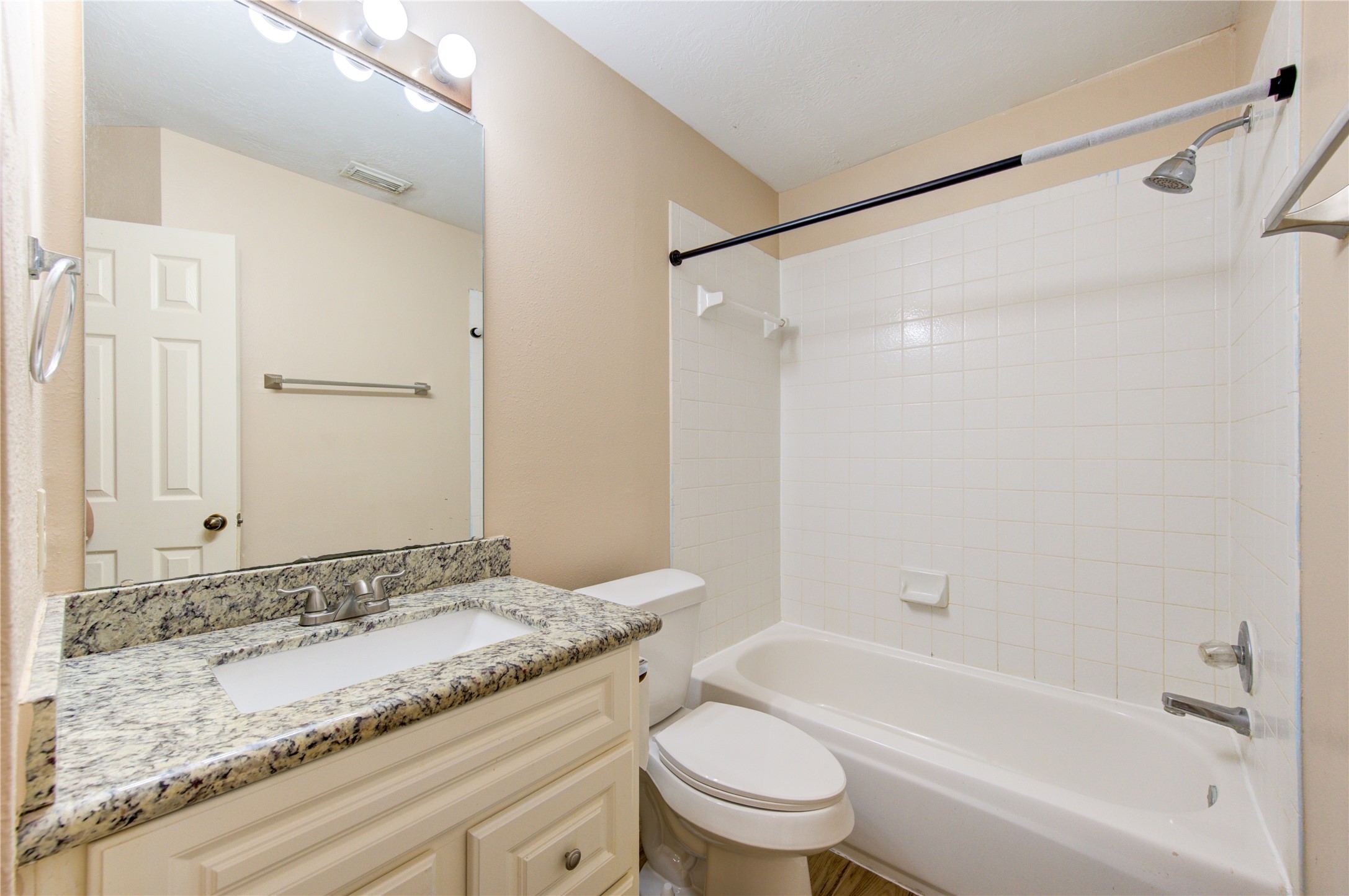 5349 Pinewood Terrace Property Photo 31
