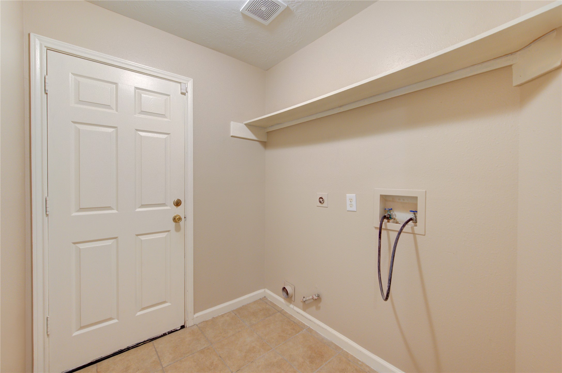 5349 Pinewood Terrace Property Photo 33